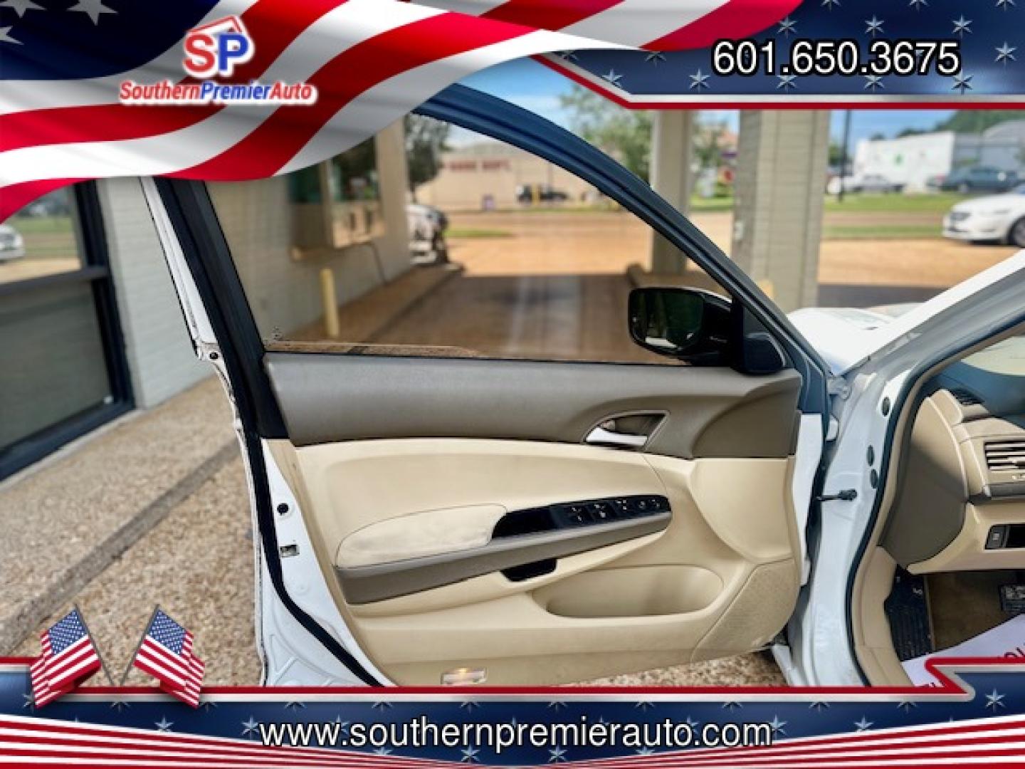 2008 WHITE /Grey HONDA ACCORD LX-P LX-P (1HGCP26468A) with an 2.4L L4 DOHC 16V engine, 5-Speed Automatic Overdrive transmission, located at 922 W. Beacon St., Philadelphia, MS, 39350, (601) 650-3675, 32.770447, -89.127151 - Title: 2008 Honda Accord LX-P Year: 2008 Make: Honda Model: Accord Engine: 2.4L L4 DOHC 16V Body: SEDAN 4-DR Transmission: 5-Speed Automatic Overdrive Drive Type :FWD Mpg City: 21 Mpg: 31 Trim: LX-P - Photo#8