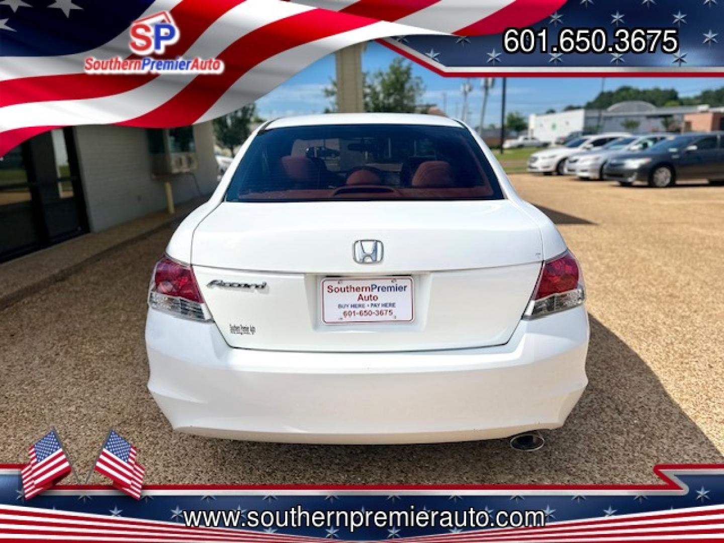 2008 WHITE /Grey HONDA ACCORD LX-P LX-P (1HGCP26468A) with an 2.4L L4 DOHC 16V engine, 5-Speed Automatic Overdrive transmission, located at 922 W. Beacon St., Philadelphia, MS, 39350, (601) 650-3675, 32.770447, -89.127151 - Title: 2008 Honda Accord LX-P Year: 2008 Make: Honda Model: Accord Engine: 2.4L L4 DOHC 16V Body: SEDAN 4-DR Transmission: 5-Speed Automatic Overdrive Drive Type :FWD Mpg City: 21 Mpg: 31 Trim: LX-P - Photo#4