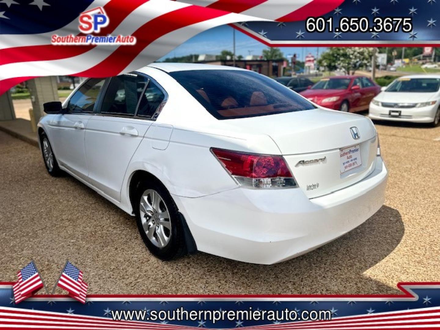 2008 WHITE /Grey HONDA ACCORD LX-P LX-P (1HGCP26468A) with an 2.4L L4 DOHC 16V engine, 5-Speed Automatic Overdrive transmission, located at 922 W. Beacon St., Philadelphia, MS, 39350, (601) 650-3675, 32.770447, -89.127151 - Title: 2008 Honda Accord LX-P Year: 2008 Make: Honda Model: Accord Engine: 2.4L L4 DOHC 16V Body: SEDAN 4-DR Transmission: 5-Speed Automatic Overdrive Drive Type :FWD Mpg City: 21 Mpg: 31 Trim: LX-P - Photo#3