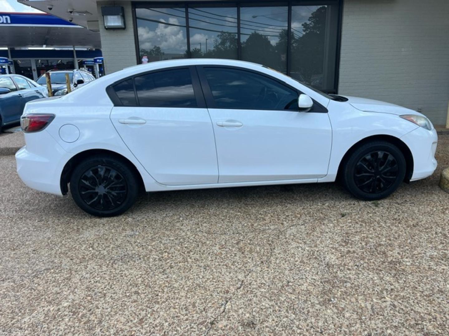 2013 WHITE /Black leather MAZDA MAZDA3 I SPORT W/SKY I-sport (JM1BL1U73D1) with an 2.0L L4 DOHC 16V engine, 5-Speed Automatic Overdrive transmission, located at 922 W. Beacon St., Philadelphia, MS, 39350, (601) 650-3675, 32.770447, -89.127151 - Title: 2013 Mazda MAZDA 3 Year: 2013 Make: Mazda Transmission: 5- Speed automatic overdrive Model: MAZDA3 Engine: 2.0L L4 DOHC 16V Body: SEDAN 4-DR Drive Type: FWD Mpg City: 28 Mpg: 30 Trim: I- Sport - Photo#1