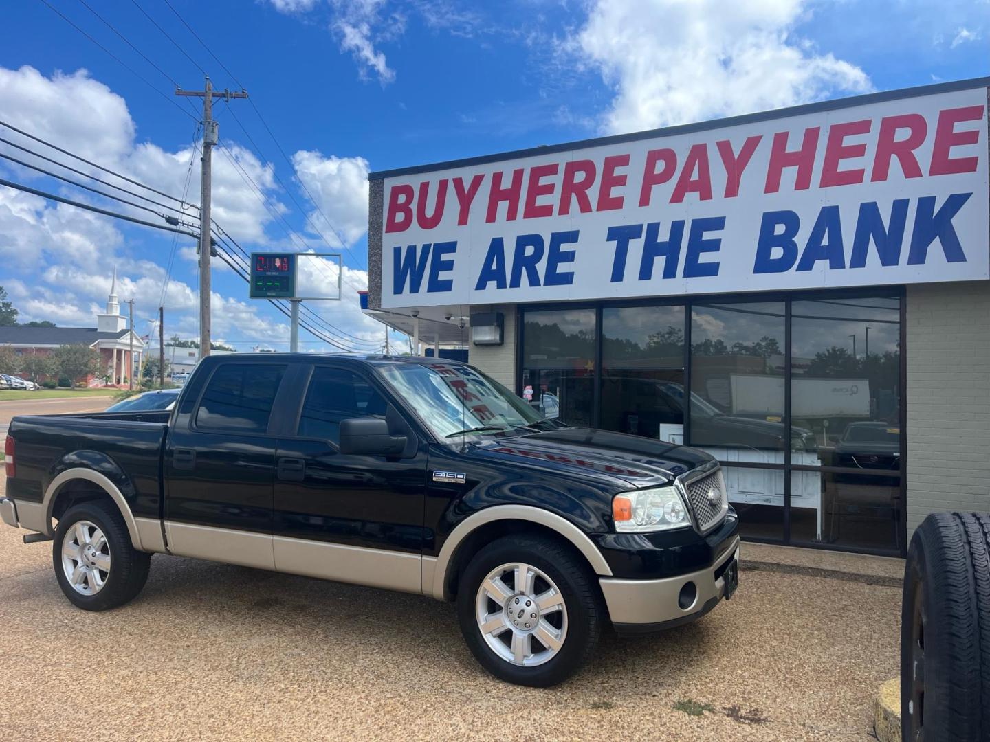 2008 BLACK FORD F-150 XLT; FX2; LARI Limited (1FTPW12V28K) with an 5.4L V8 SOHC 24V FFV engine, 4-Speed Automatic transmission, located at 922 W. Beacon St., Philadelphia, MS, 39350, (601) 650-3675, 32.770447, -89.127151 - Title: 2008 Ford F-150 Lariat Super Crew Year: 2008 Make: Ford Model: F-150 Engine: 5.4L V8 SOHC 24V FFV Body: CREW CAB PICKUP 4-DR Transmission: 4-Speed Automatic Overdrive Drive Type: RWD Trim: Lariat SuperCrew - Photo#0