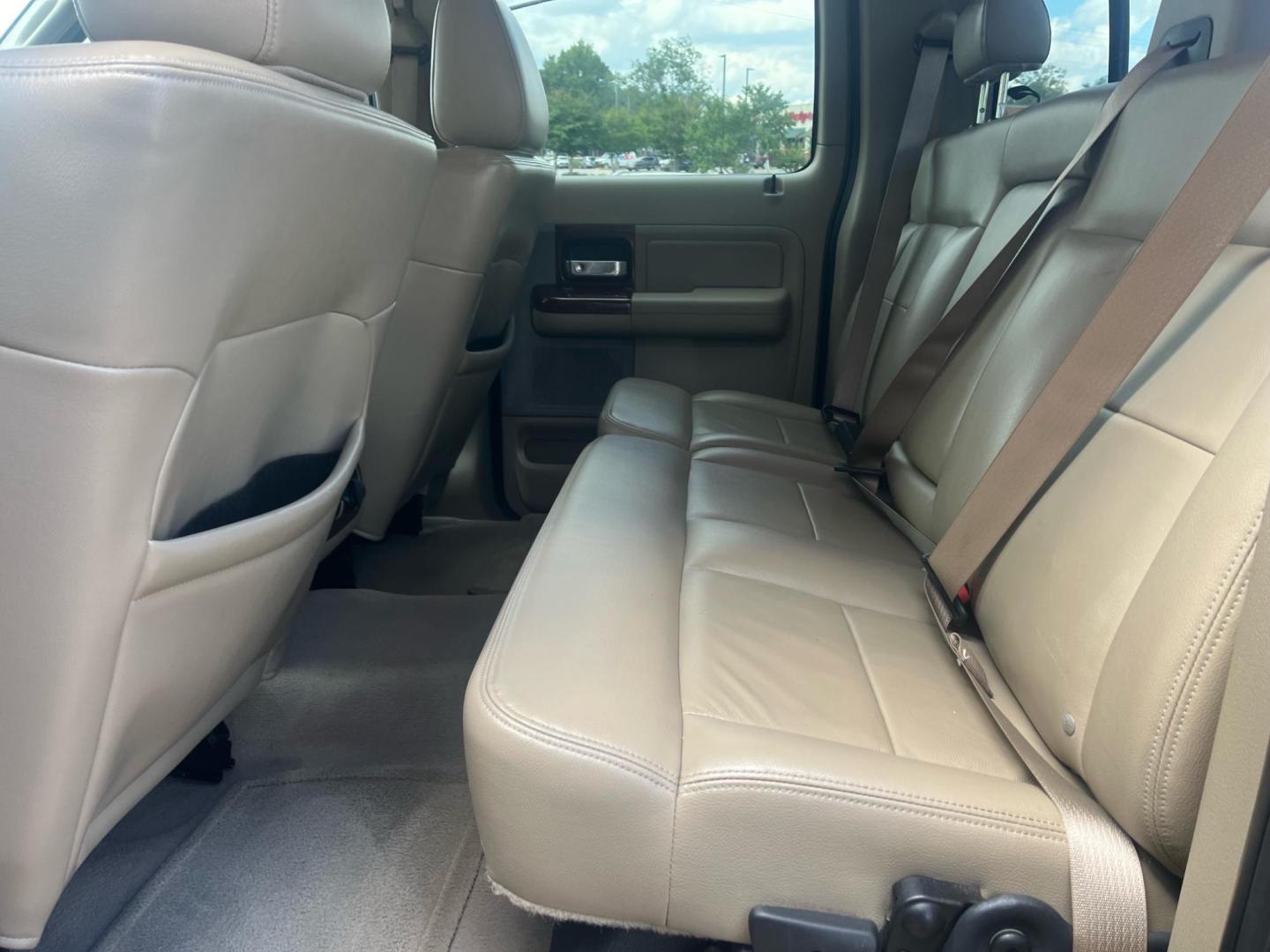2008 BLACK FORD F-150 XLT; FX2; LARI Limited (1FTPW12V28K) with an 5.4L V8 SOHC 24V FFV engine, 4-Speed Automatic transmission, located at 922 W. Beacon St., Philadelphia, MS, 39350, (601) 650-3675, 32.770447, -89.127151 - Title: 2008 Ford F-150 Lariat Super Crew Year: 2008 Make: Ford Model: F-150 Engine: 5.4L V8 SOHC 24V FFV Body: CREW CAB PICKUP 4-DR Transmission: 4-Speed Automatic Overdrive Drive Type: RWD Trim: Lariat SuperCrew - Photo#8