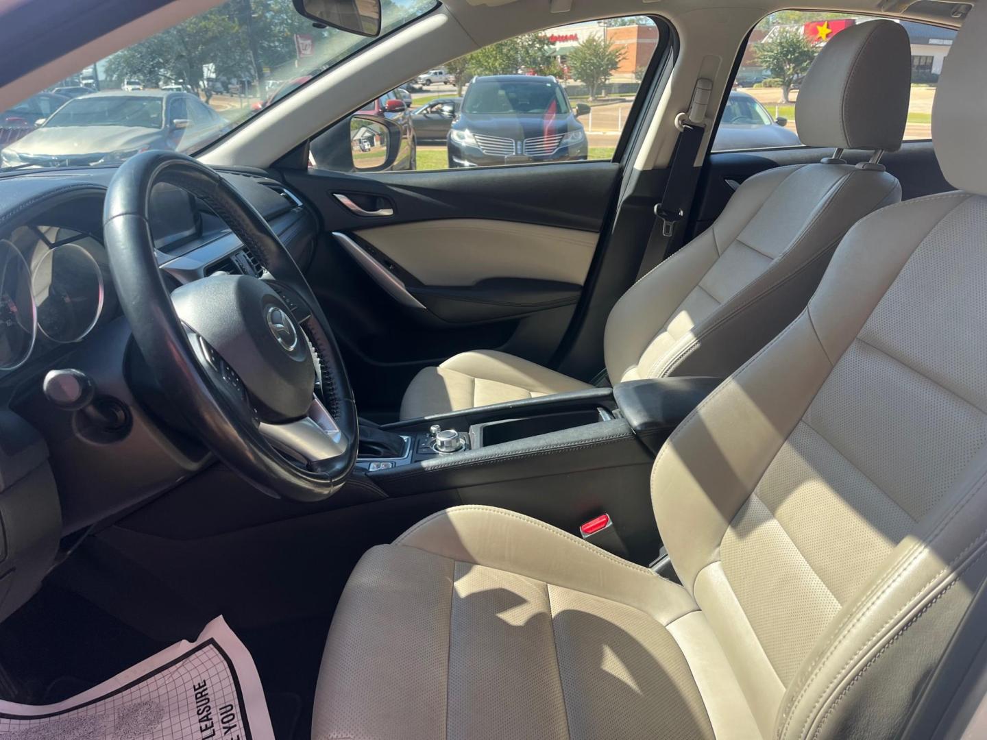 2016 WHITE MAZDA MAZDA6 TOURING I-sport (JM1GJ1V54G1) with an 2.5L L4 DOHC 16V engine, 6-Speed Automatic transmission, located at 922 W. Beacon St., Philadelphia, MS, 39350, (601) 650-3675, 32.770447, -89.127151 - Title: 2016 Mazda6 i Touring Year: 2016 Make: Mazda Model: Mazda6 Engine: 2.5L L4 DOHC 16V Body: HATCHBACK 4-DR Transmission: 6-Speed Automatic Drive Type: FWD Mpg City: 26 Mpg: 38 Trim: i Touring - Photo#5