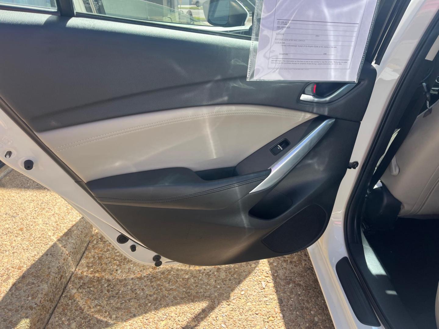 2016 WHITE MAZDA MAZDA6 TOURING I-sport (JM1GJ1V54G1) with an 2.5L L4 DOHC 16V engine, 6-Speed Automatic transmission, located at 922 W. Beacon St., Philadelphia, MS, 39350, (601) 650-3675, 32.770447, -89.127151 - Title: 2016 Mazda6 i Touring Year: 2016 Make: Mazda Model: Mazda6 Engine: 2.5L L4 DOHC 16V Body: HATCHBACK 4-DR Transmission: 6-Speed Automatic Drive Type: FWD Mpg City: 26 Mpg: 38 Trim: i Touring - Photo#7