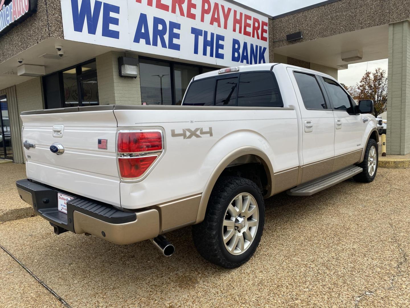 2011 WHITE FORD F-150 KING RANCH (1FTFW1ET1BK) , located at 922 W. Beacon St., Philadelphia, MS, 39350, (601) 650-3675, 32.770447, -89.127151 - Photo#5
