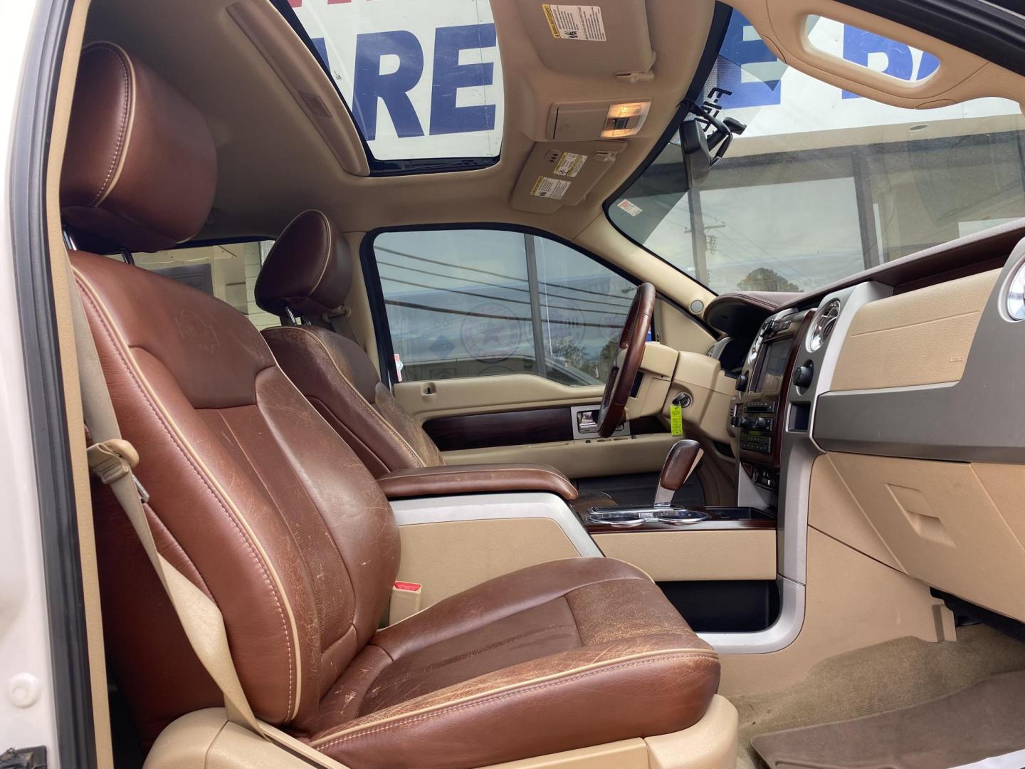 2011 WHITE FORD F-150 KING RANCH (1FTFW1ET1BK) , located at 922 W. Beacon St., Philadelphia, MS, 39350, (601) 650-3675, 32.770447, -89.127151 - Photo#12