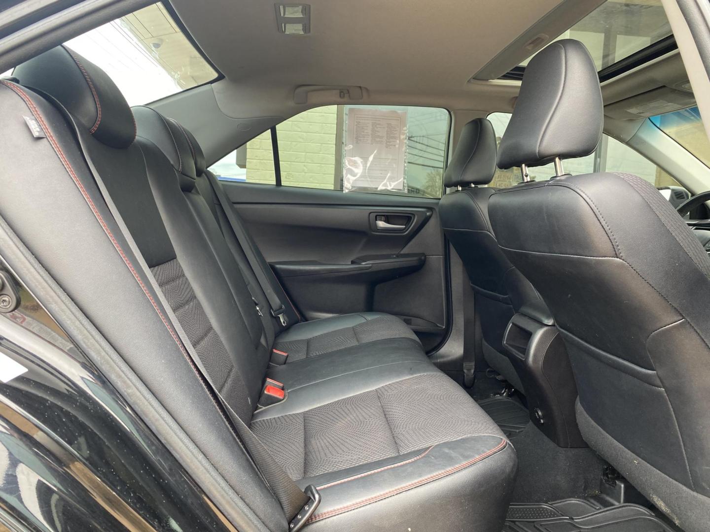 2017 BLACK TOYOTA CAMRY SE (4T1BF1FK7HU) , located at 922 W. Beacon St., Philadelphia, MS, 39350, (601) 650-3675, 32.770447, -89.127151 - Photo#11