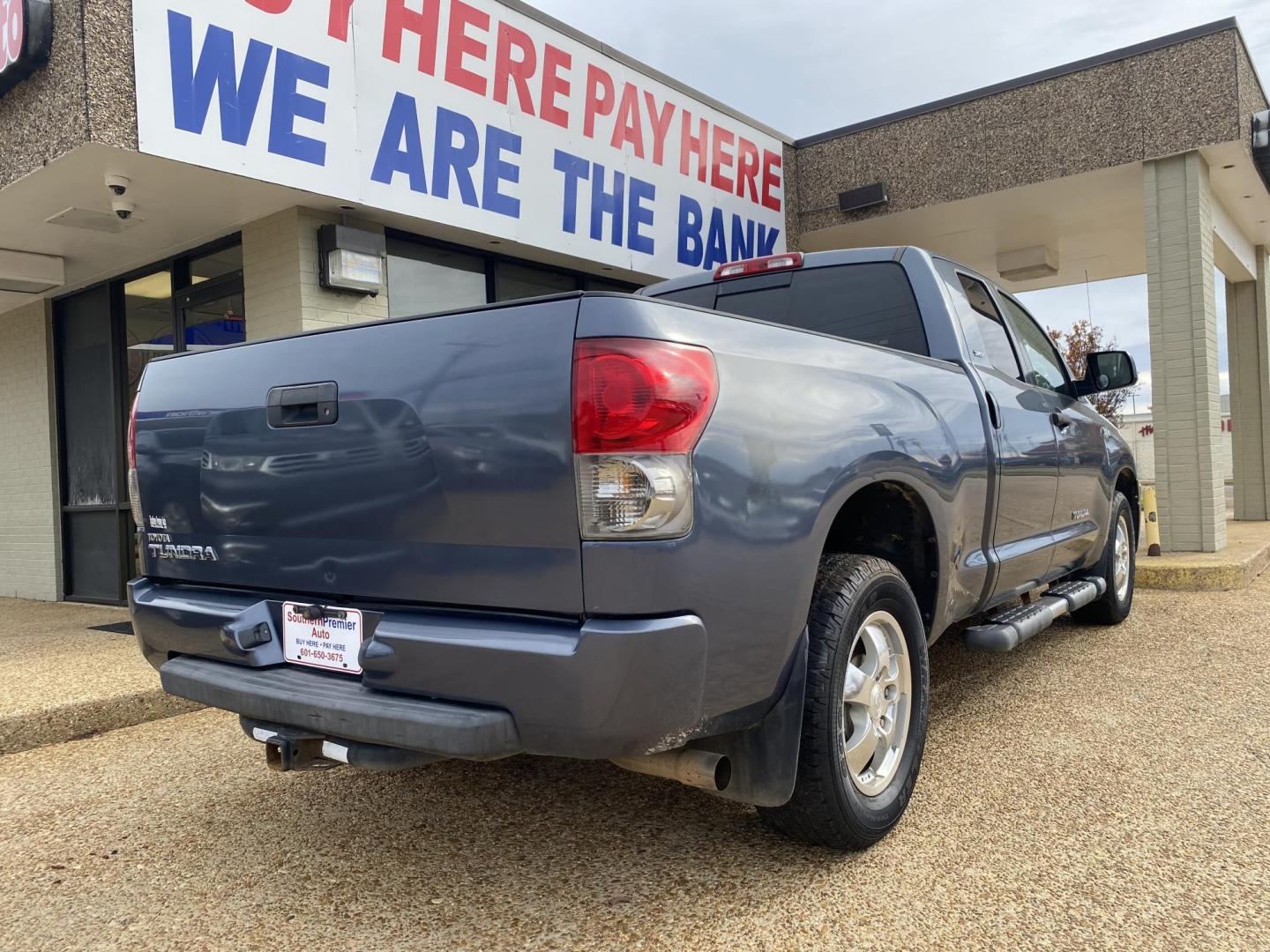 2008 BLUE TOYOTA TUNDRA SR5 (5TFRV54158X) , located at 922 W. Beacon St., Philadelphia, MS, 39350, (601) 650-3675, 32.770447, -89.127151 - Photo#5