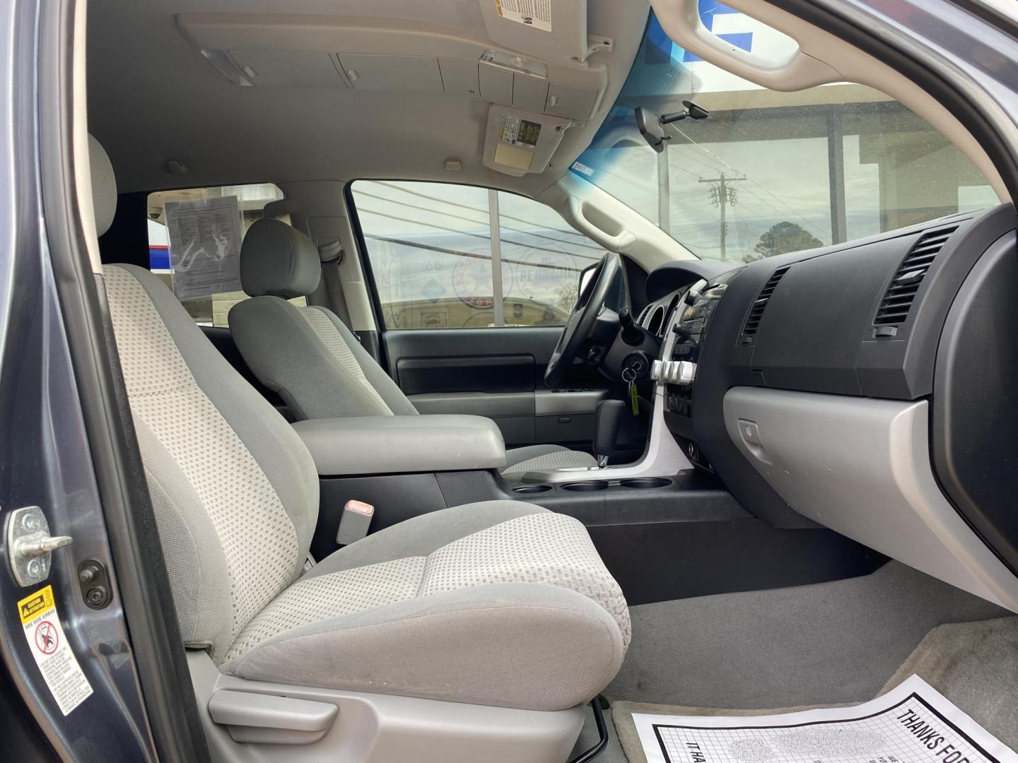 2008 BLUE TOYOTA TUNDRA SR5 (5TFRV54158X) , located at 922 W. Beacon St., Philadelphia, MS, 39350, (601) 650-3675, 32.770447, -89.127151 - Photo#11