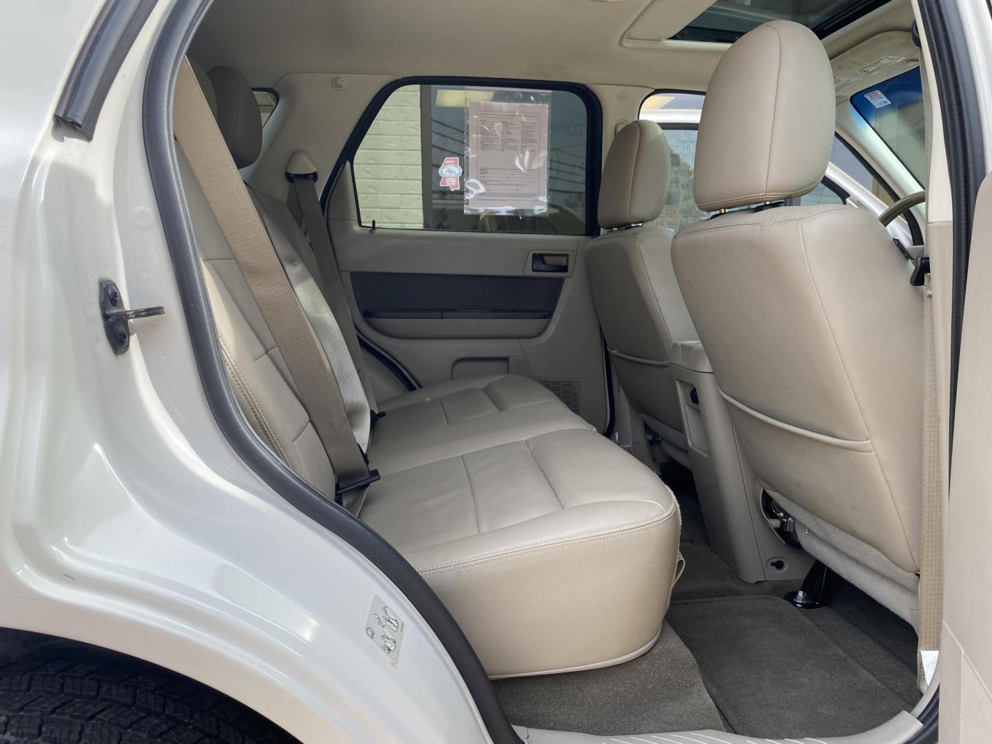 2011 WHITE FORD ESCAPE XLT (1FMCU9DG2BK) , located at 922 W. Beacon St., Philadelphia, MS, 39350, (601) 650-3675, 32.770447, -89.127151 - Photo#11