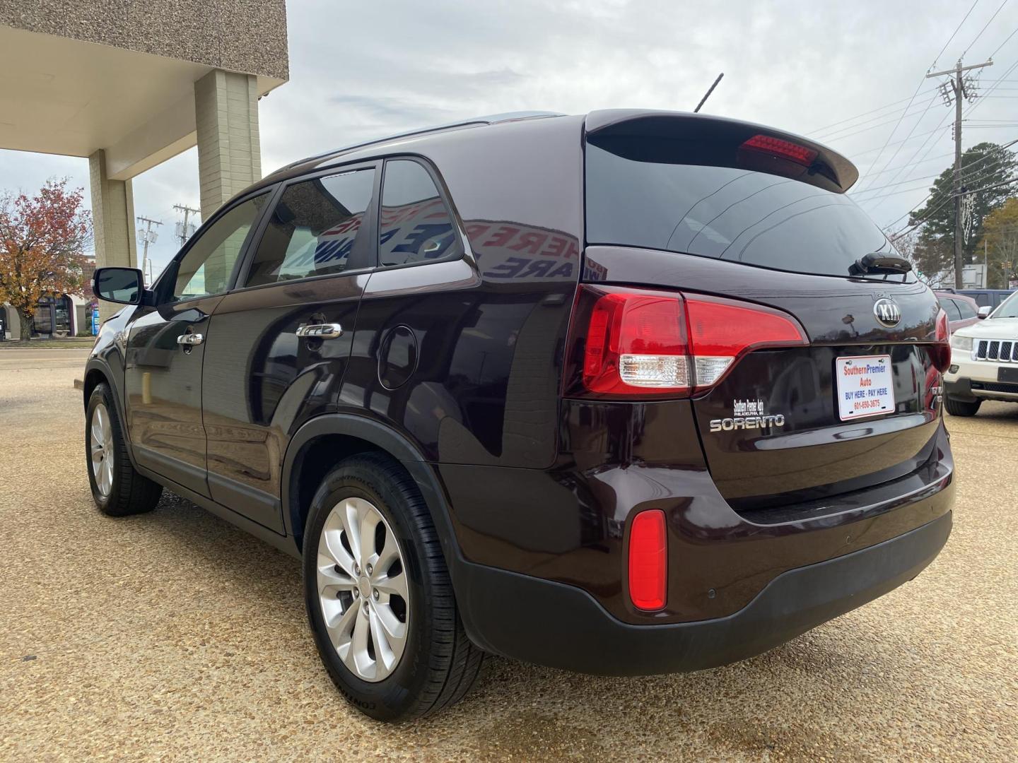 2014 BURGANDY KIA SORENTO EX (5XYKU4A75EG) , located at 922 W. Beacon St., Philadelphia, MS, 39350, (601) 650-3675, 32.770447, -89.127151 - Photo#3