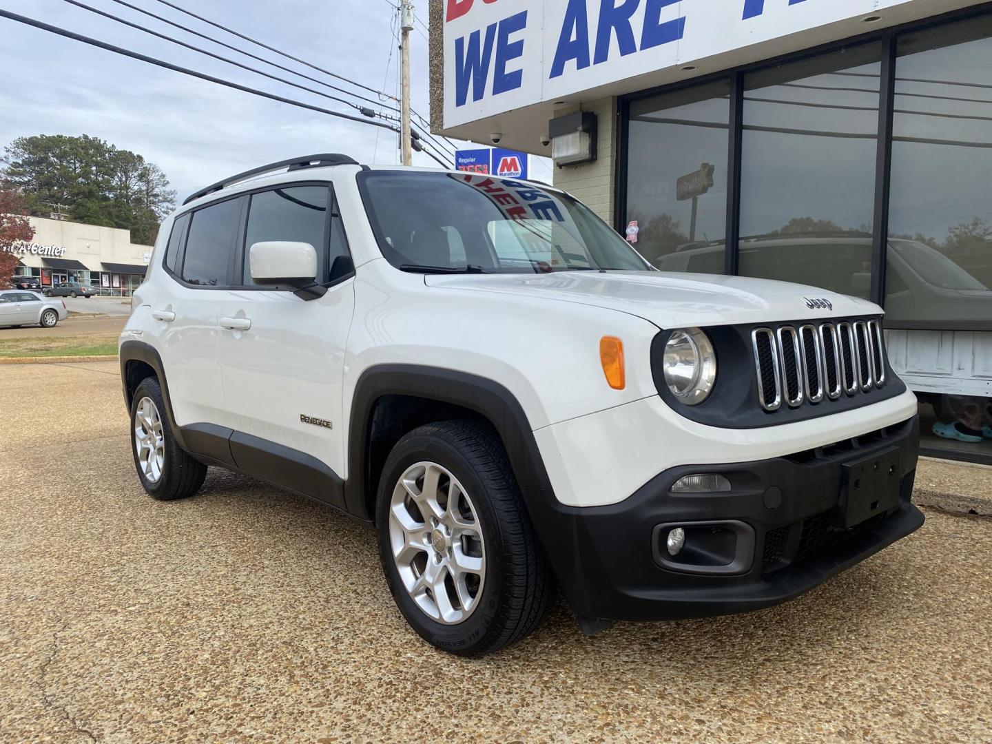 2015 WHITE JEEP RENEGADE (ZACCJABT0FP) , located at 922 W. Beacon St., Philadelphia, MS, 39350, (601) 650-3675, 32.770447, -89.127151 - Photo#0