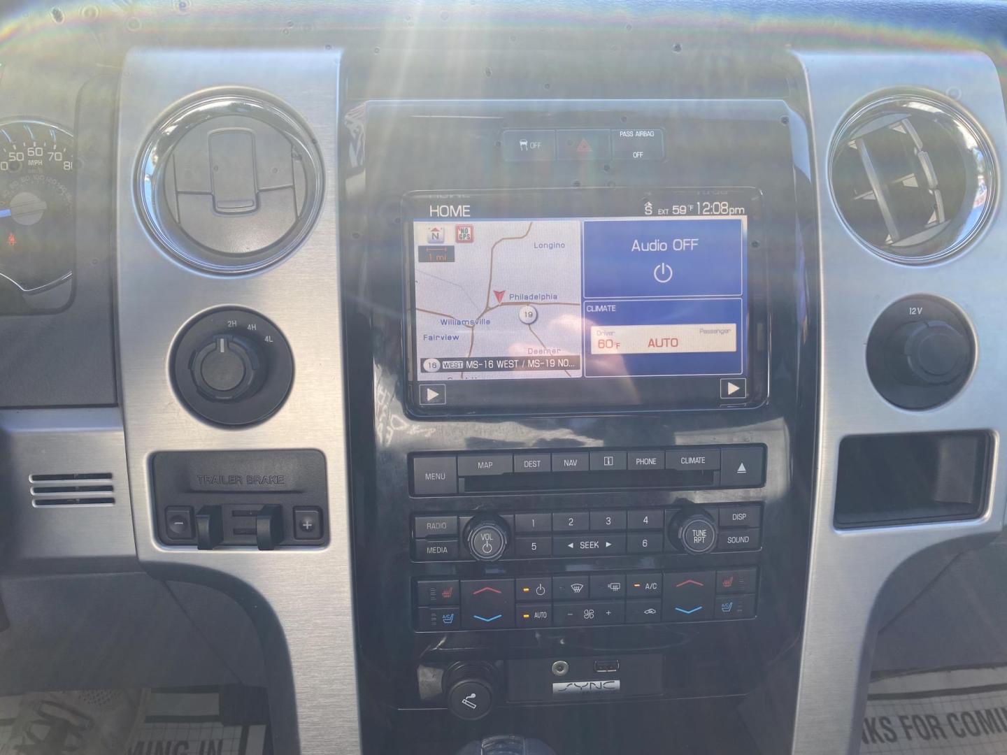 2011 SILVER FORD F-150 PLATINUM (1FTFW1ET9BF) with an 3.5L V6 TURBO engine, Automatic - 6R80 transmission, located at 922 W. Beacon St., Philadelphia, MS, 39350, (601) 650-3675, 32.770447, -89.127151 - 2011 Ford F-150 FX4 SuperCrew 5.5-ft. Bed 4WD Year:2011 Make:Ford Model:F-150 Engine:3.5L V6 Body:CREW CAB PICKUP 4-DR Transmission:4-Speed Automatic Drive Type:4WD Trim:FX4 SuperCrew 5.5-ft. Bed 4WD - Photo#13
