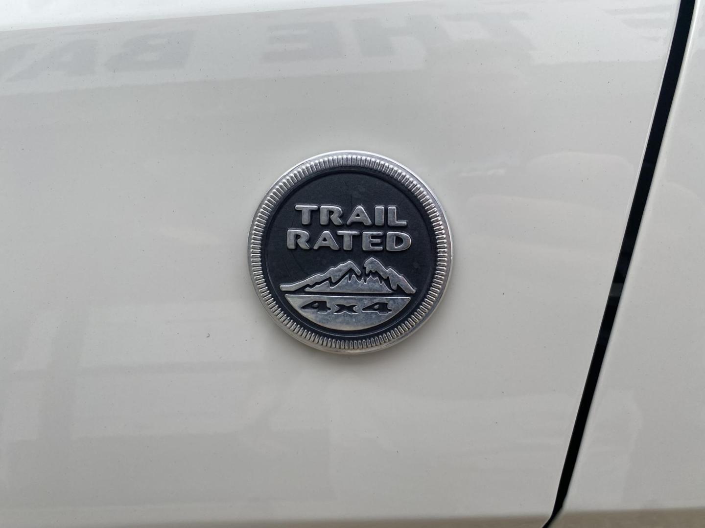 2012 WHITE JEEP GRAND CHEROKEE OVERL (1C4RJFCT5CC) , located at 922 W. Beacon St., Philadelphia, MS, 39350, (601) 650-3675, 32.770447, -89.127151 - Photo#8