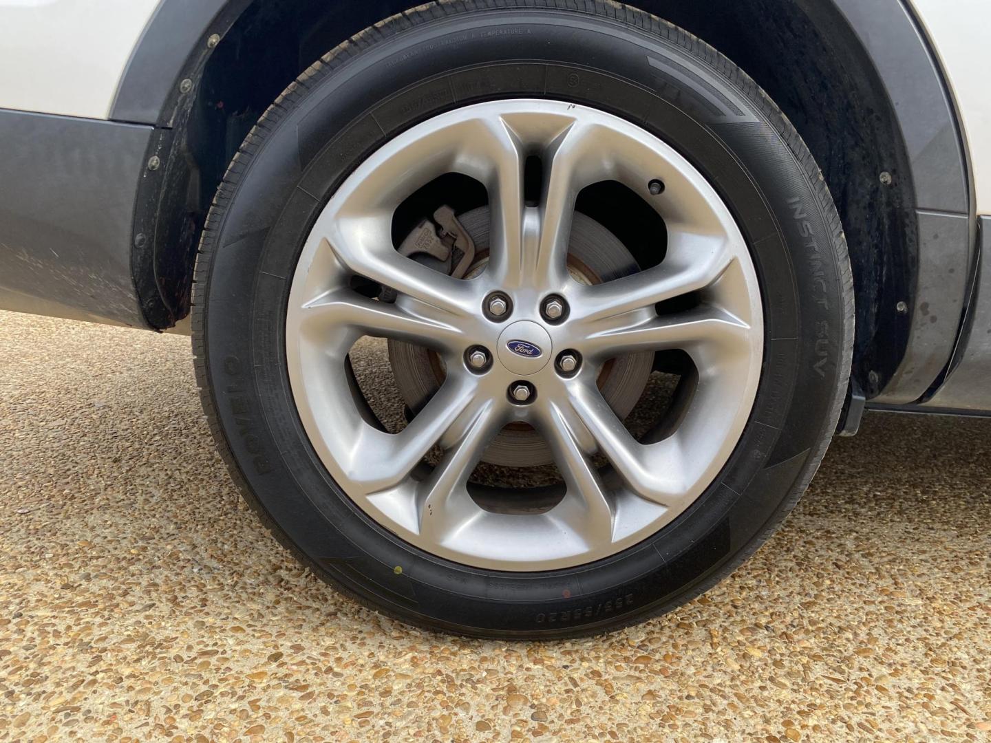 2013 WHITE FORD EXPLORER LIMITED (1FM5K7F82DG) , located at 922 W. Beacon St., Philadelphia, MS, 39350, (601) 650-3675, 32.770447, -89.127151 - Photo#7