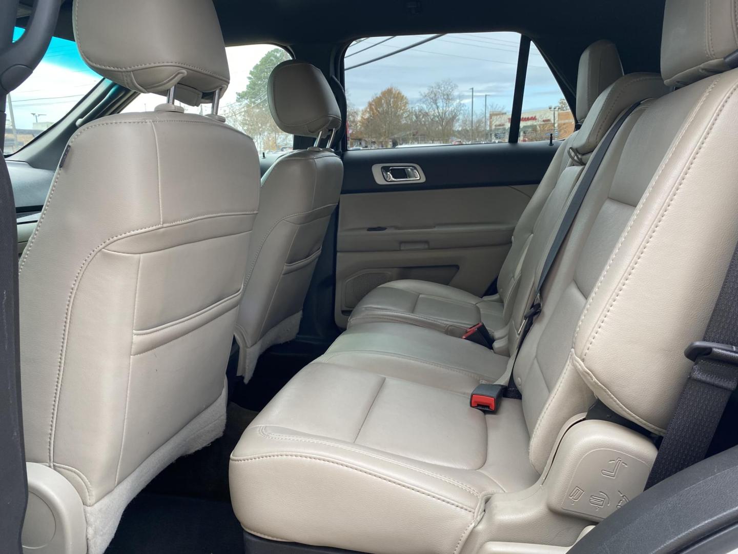 2013 WHITE FORD EXPLORER LIMITED (1FM5K7F82DG) , located at 922 W. Beacon St., Philadelphia, MS, 39350, (601) 650-3675, 32.770447, -89.127151 - Photo#9