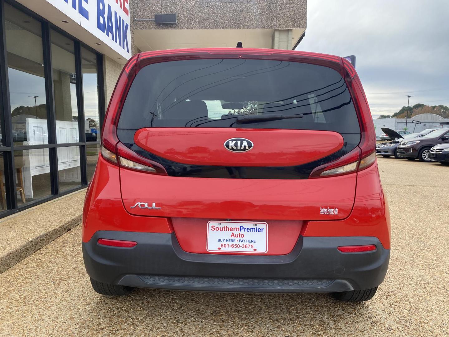 2020 RED KIA SOUL LX (KNDJ23AU0L7) , located at 922 W. Beacon St., Philadelphia, MS, 39350, (601) 650-3675, 32.770447, -89.127151 - Photo#4