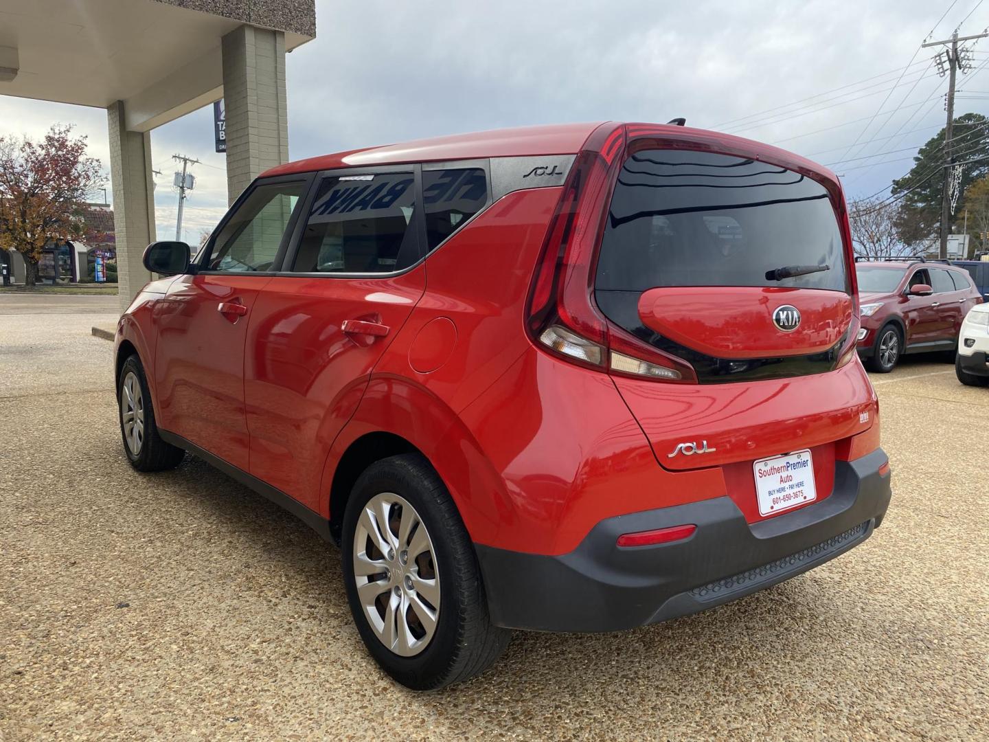 2020 RED KIA SOUL LX (KNDJ23AU0L7) , located at 922 W. Beacon St., Philadelphia, MS, 39350, (601) 650-3675, 32.770447, -89.127151 - Photo#3