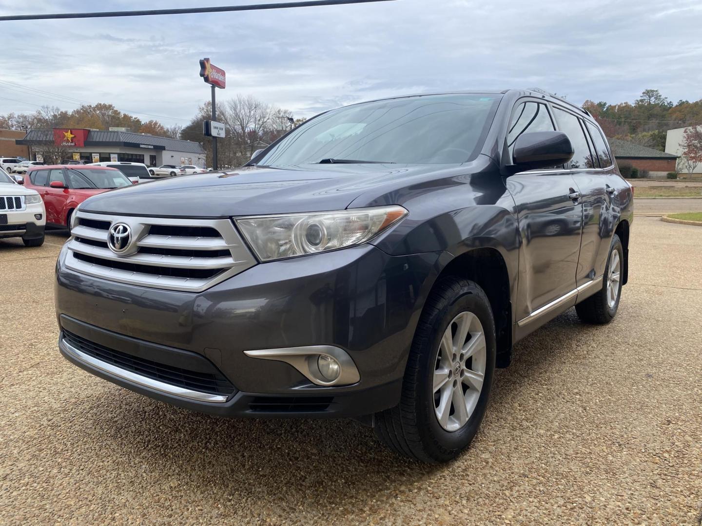 2012 GRAY TOYOTA HIGHLANDER BASE; SE (5TDZK3EHXCS) , located at 922 W. Beacon St., Philadelphia, MS, 39350, (601) 650-3675, 32.770447, -89.127151 - Photo#2