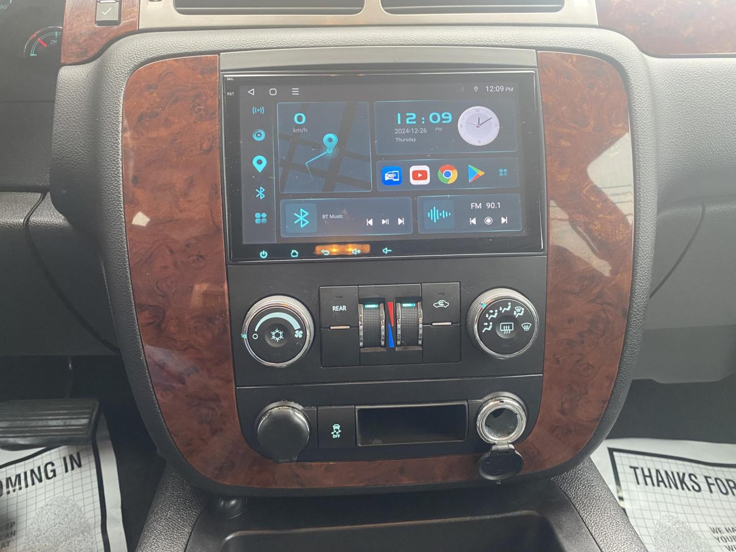 2013 WHITE /Black/Gray CHEVROLET TAHOE LS (1GNSCAE06DR) with an 5.3L engine, Automatic - 6L80 transmission, located at 922 W. Beacon St., Philadelphia, MS, 39350, (601) 650-3675, 32.770447, -89.127151 - 2013 Chevrolet Tahoe LS 2WD Year:2013 Make:Chevrolet Model:Tahoe Engine:5.3L V8 OHV 16V FFV Body:SPORT UTILITY 4-DR Transmission:6-Speed Automatic Drive Type:RWD Mpg City:15 Mpg:21 Trim:LS 2WD - Photo#13