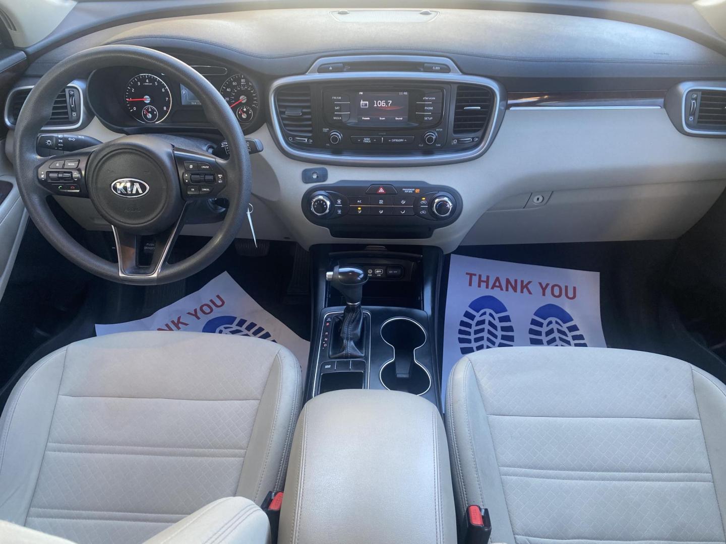 2016 WHITE KIA SORENTO LX; L (5XYPG4A50GG) , located at 922 W. Beacon St., Philadelphia, MS, 39350, (601) 650-3675, 32.770447, -89.127151 - Photo#13