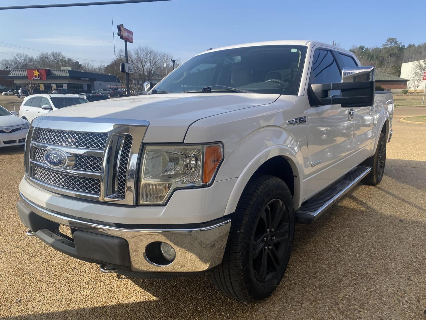 2011 WHITE FORD F-150 XL; PLATINUM; (1FTFW1ETXBF) , located at 922 W. Beacon St., Philadelphia, MS, 39350, (601) 650-3675, 32.770447, -89.127151 - Photo#2