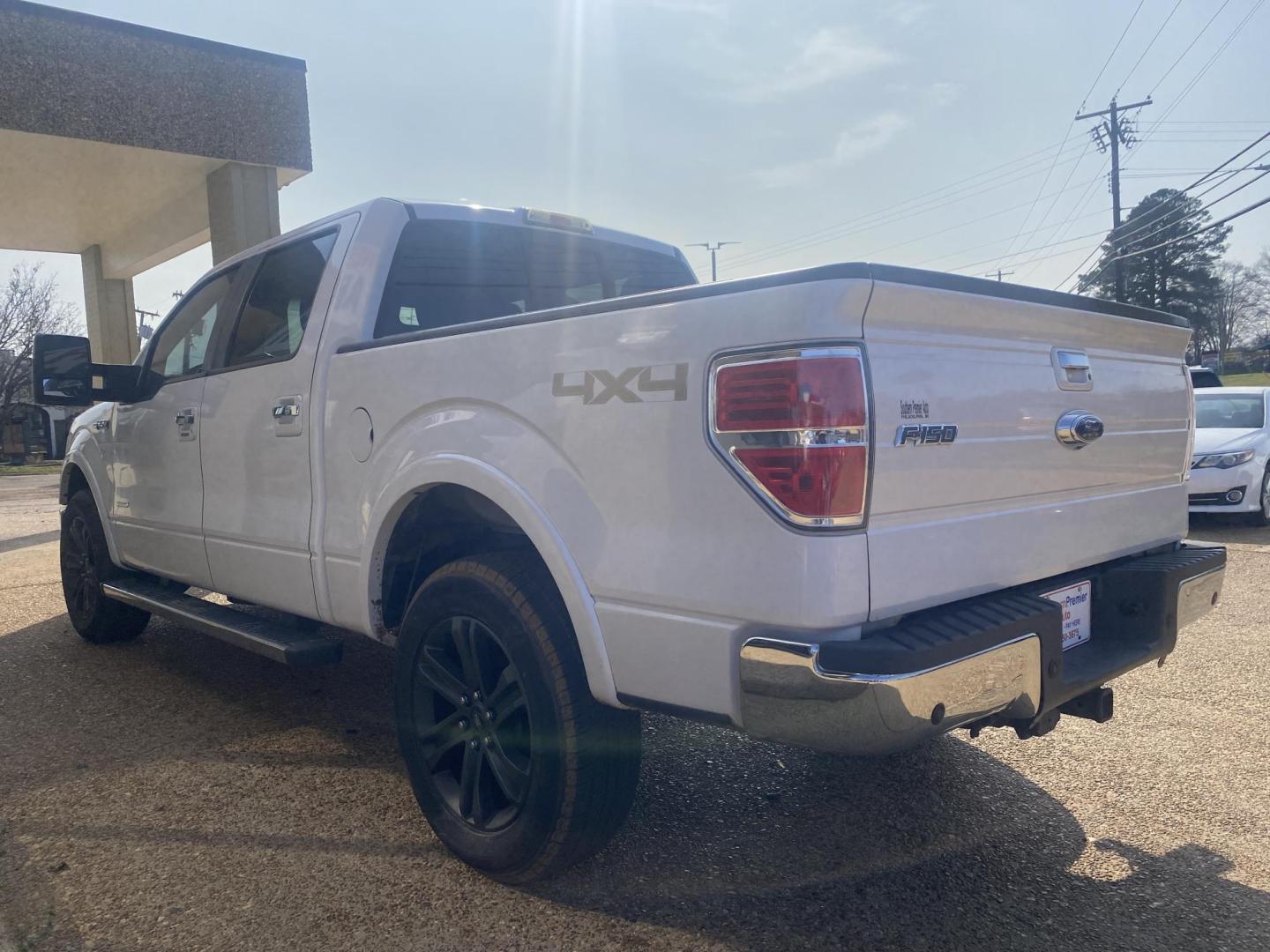 2011 WHITE FORD F-150 XL; PLATINUM; (1FTFW1ETXBF) , located at 922 W. Beacon St., Philadelphia, MS, 39350, (601) 650-3675, 32.770447, -89.127151 - Photo#3