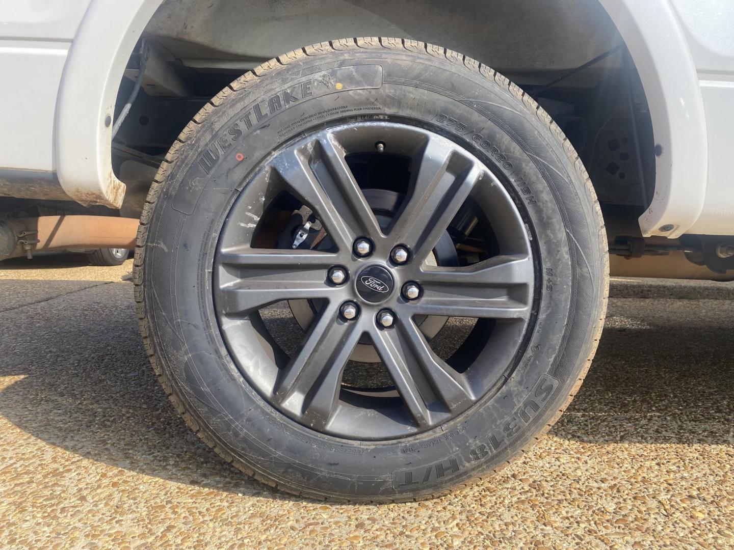2011 WHITE FORD F-150 XL; PLATINUM; (1FTFW1ETXBF) , located at 922 W. Beacon St., Philadelphia, MS, 39350, (601) 650-3675, 32.770447, -89.127151 - Photo#7