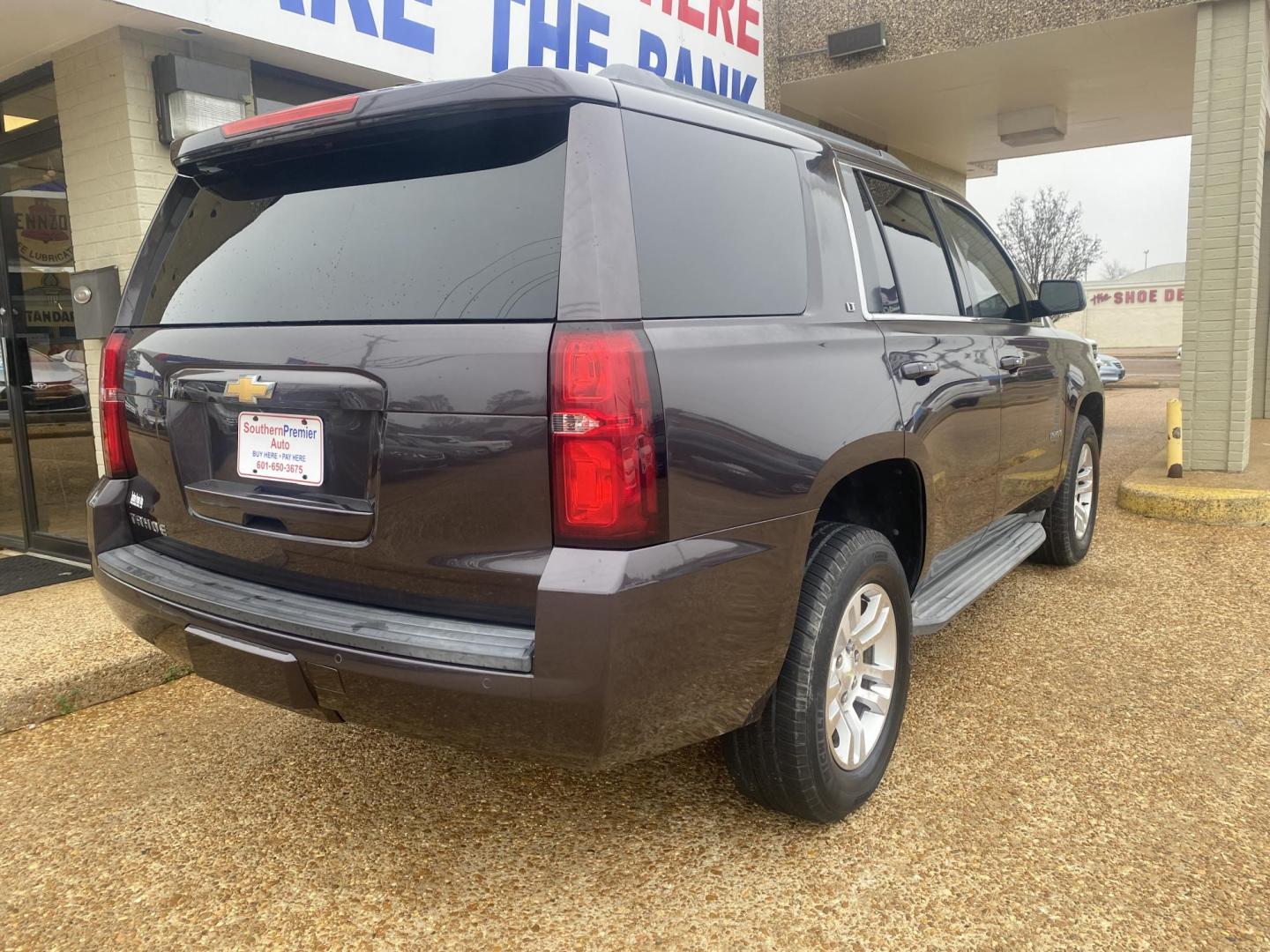2015 BROWN CHEVROLET TAHOE LT (1GNSCBKCXFR) , located at 922 W. Beacon St., Philadelphia, MS, 39350, (601) 650-3675, 32.770447, -89.127151 - Photo#5