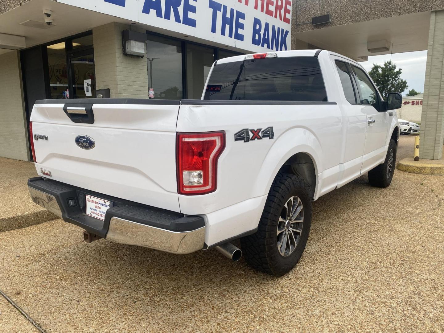 2015 WHITE FORD F-150 XL; LIMITED; P (1FTEX1EP3FK) , located at 922 W. Beacon St., Philadelphia, MS, 39350, (601) 650-3675, 32.770447, -89.127151 - Photo#5