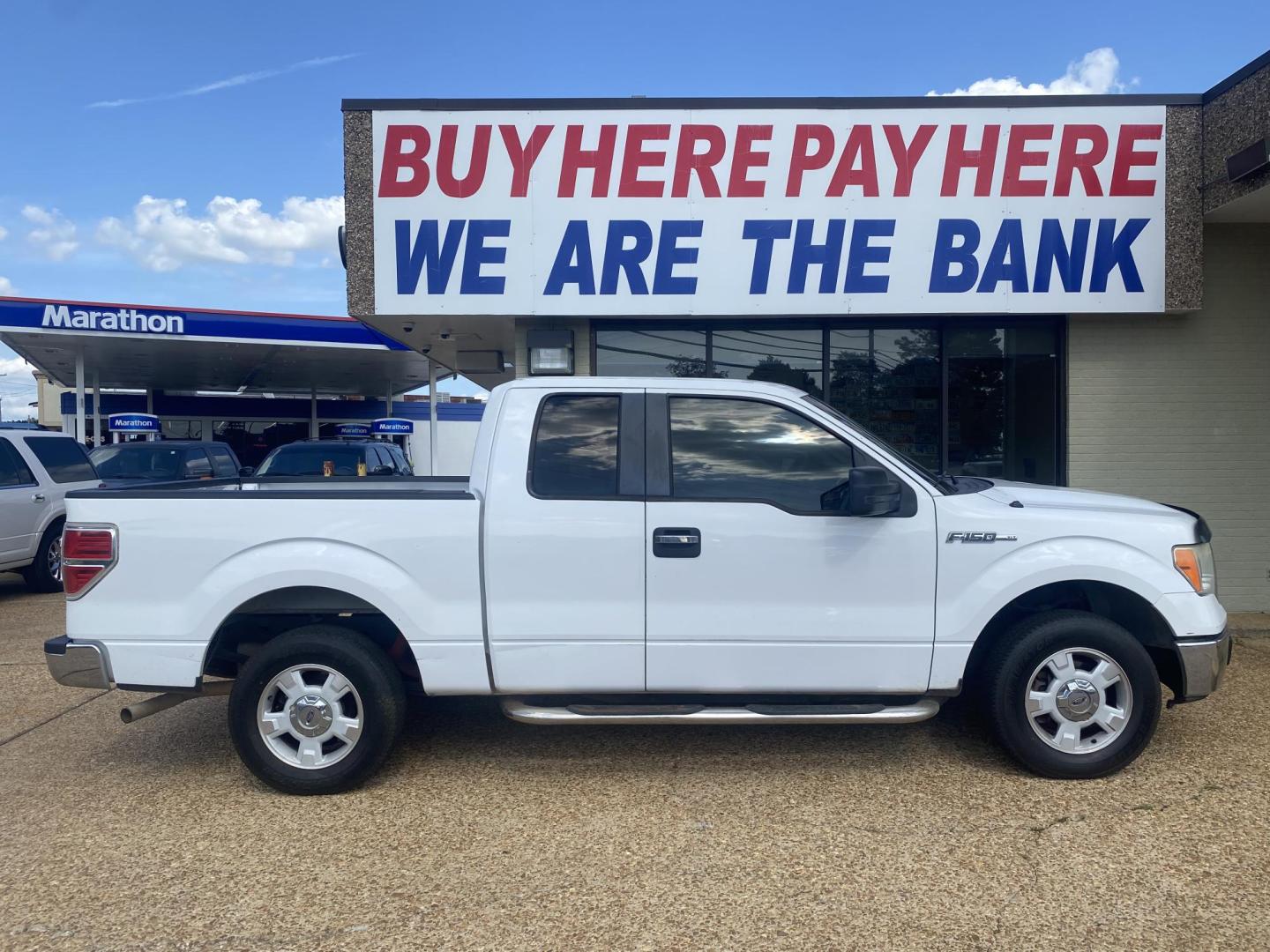 2009 WHITE FORD F-150 XLT (1FTRX12V69K) , located at 922 W. Beacon St., Philadelphia, MS, 39350, (601) 650-3675, 32.770447, -89.127151 - Photo#6