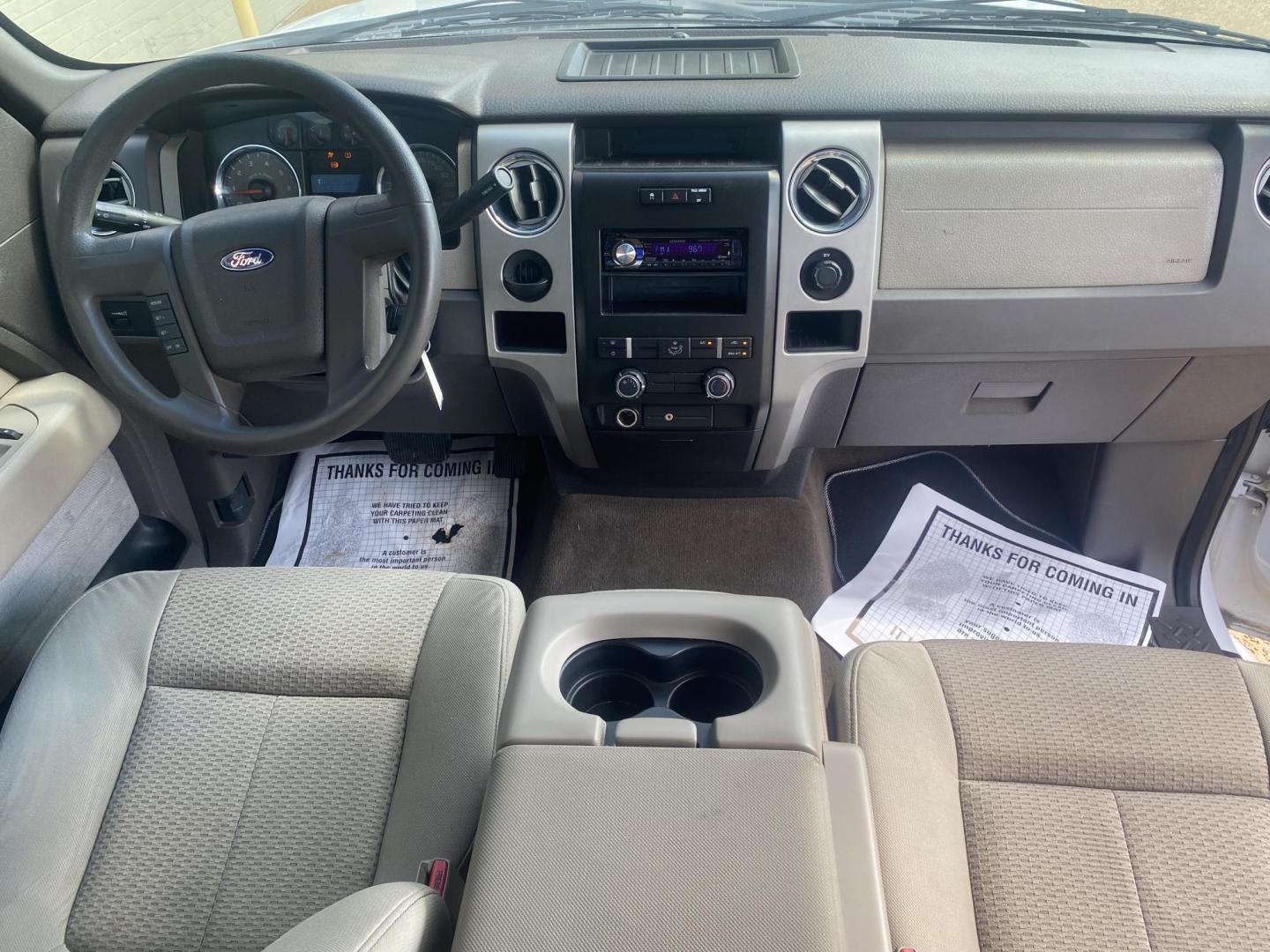 2009 WHITE FORD F-150 XLT (1FTRX12V69K) , located at 922 W. Beacon St., Philadelphia, MS, 39350, (601) 650-3675, 32.770447, -89.127151 - Photo#14