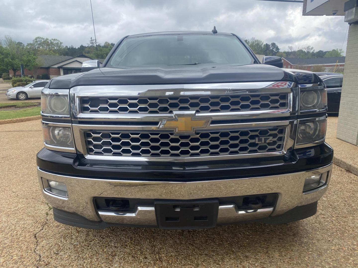 2015 BLACK CHEVROLET SILVERADO LTZ (3GCUKSEC7FG) , located at 922 W. Beacon St., Philadelphia, MS, 39350, (601) 650-3675, 32.770447, -89.127151 - Photo#1