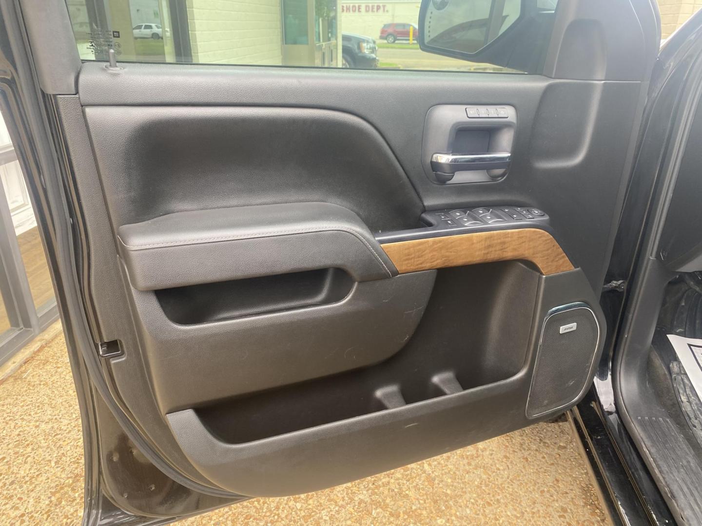 2015 BLACK CHEVROLET SILVERADO LTZ (3GCUKSEC7FG) , located at 922 W. Beacon St., Philadelphia, MS, 39350, (601) 650-3675, 32.770447, -89.127151 - Photo#8