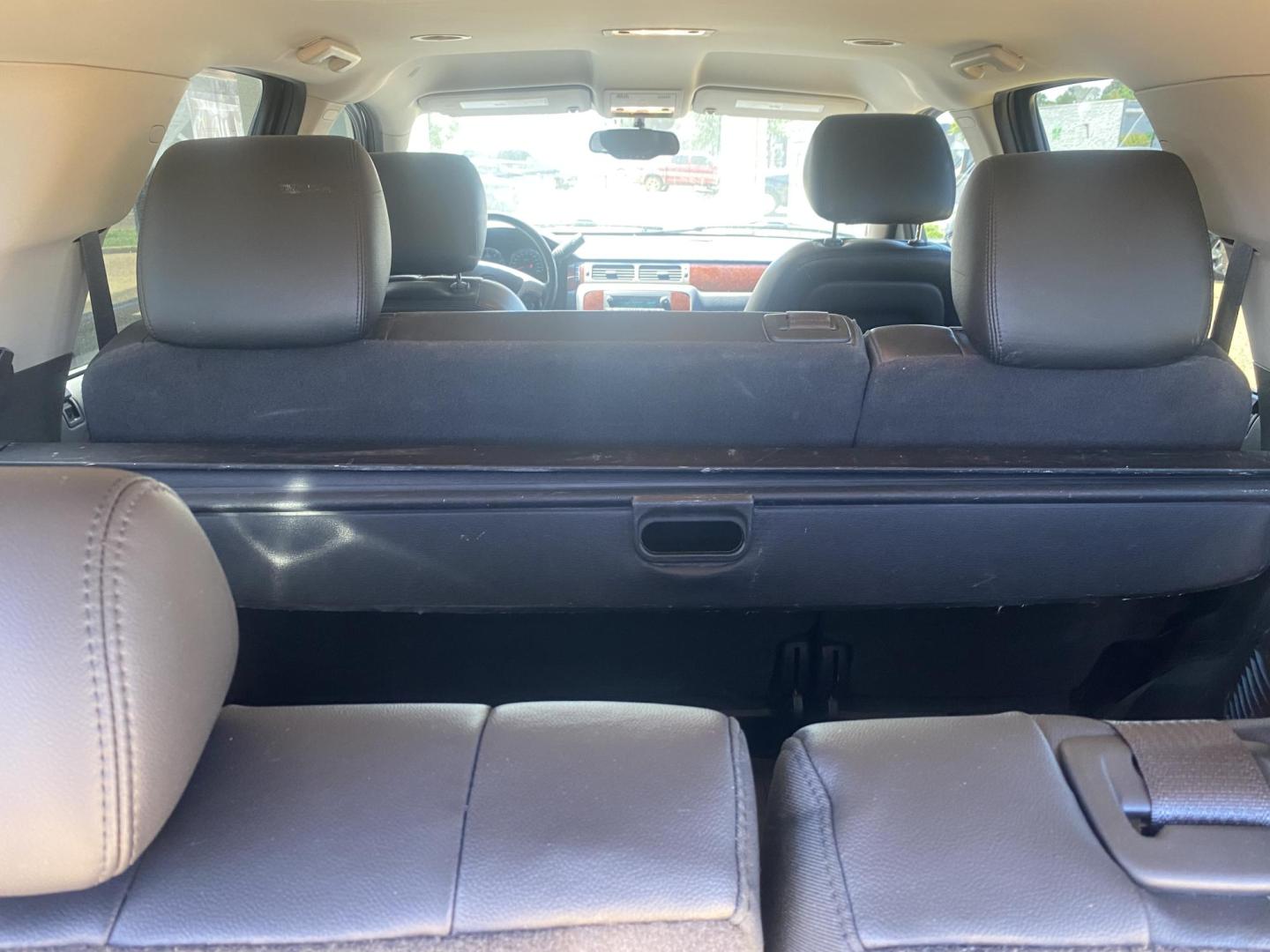 2012 BLACK CHEVROLET TAHOE LT (1GNSKBE06CR) , located at 922 W. Beacon St., Philadelphia, MS, 39350, (601) 650-3675, 32.770447, -89.127151 - Photo#17
