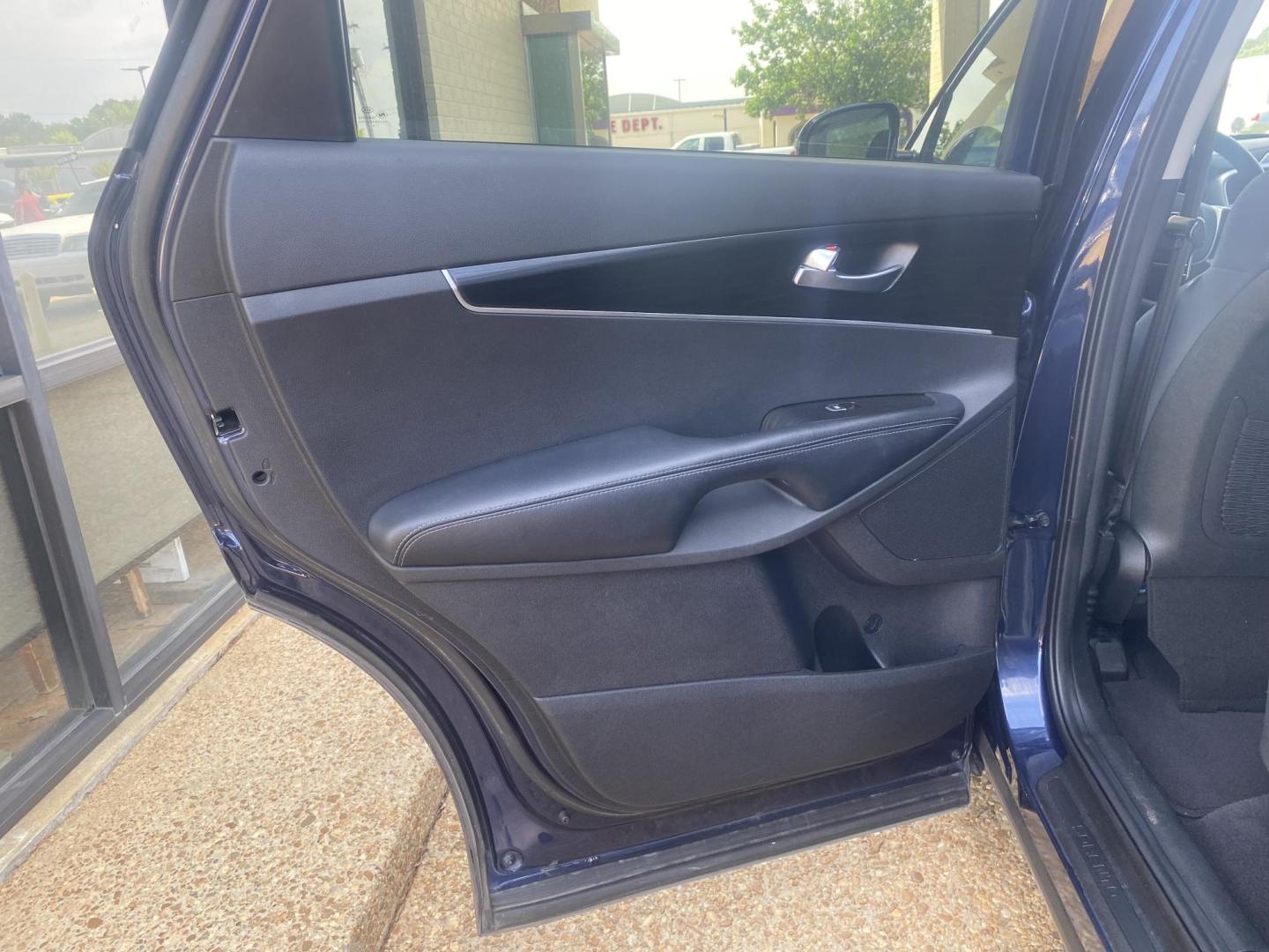 2019 BLUE KIA SORENTO LX (5XYPGDA59KG) , located at 922 W. Beacon St., Philadelphia, MS, 39350, (601) 650-3675, 32.770447, -89.127151 - Photo#12