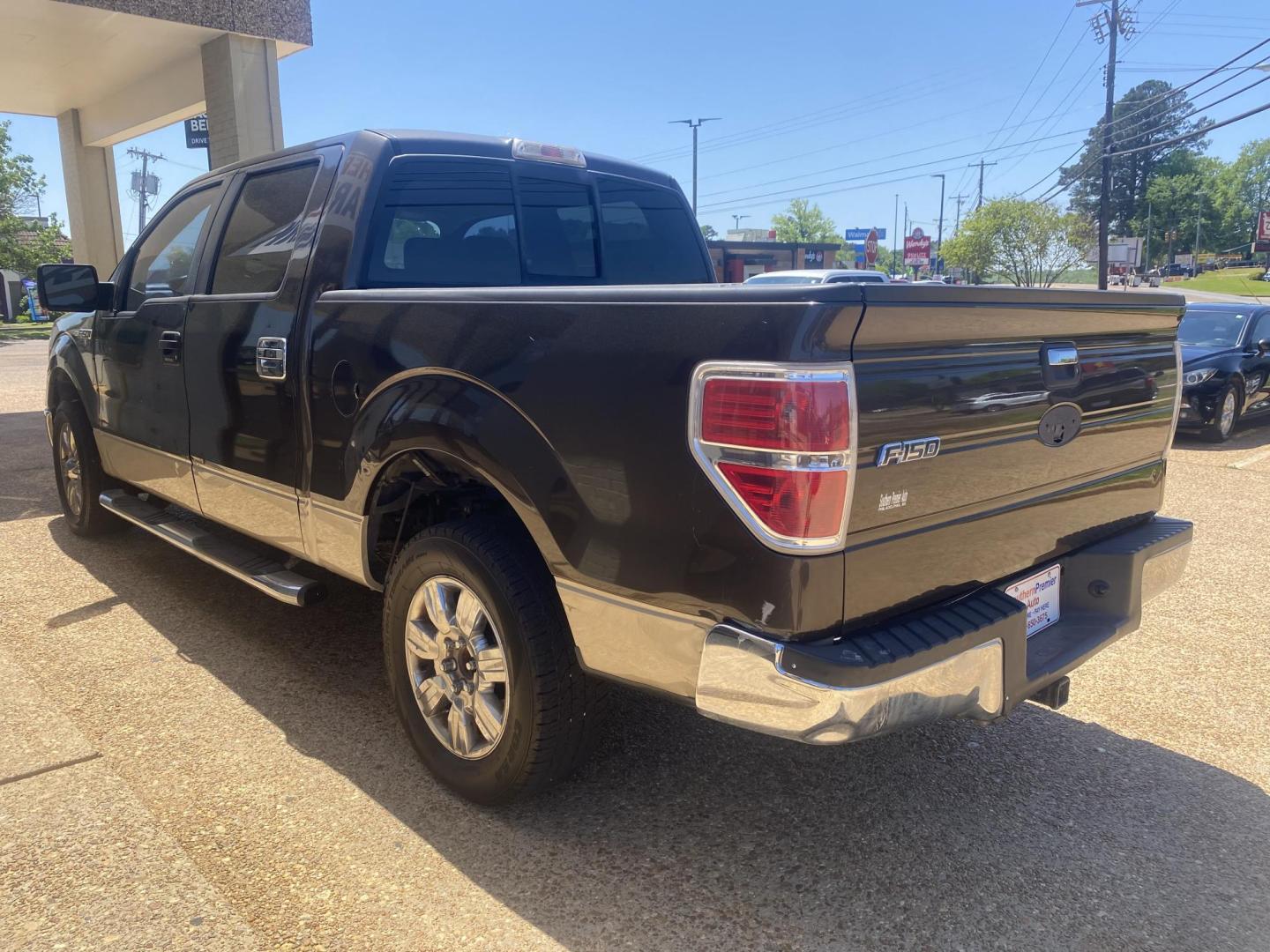 2009 BROWN FORD F-150 XLT (1FTRW12849K) , located at 922 W. Beacon St., Philadelphia, MS, 39350, (601) 650-3675, 32.770447, -89.127151 - Photo#3