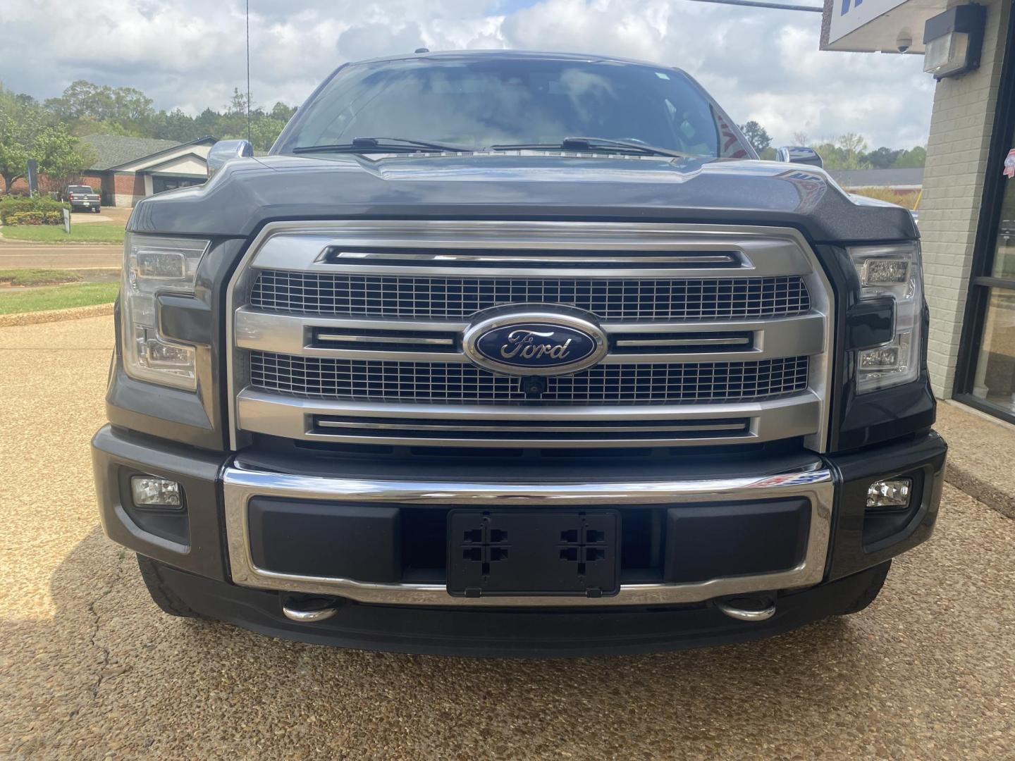 2015 GRAY FORD F-150 PLATINUM (1FTEW1EG5FF) , located at 922 W. Beacon St., Philadelphia, MS, 39350, (601) 650-3675, 32.770447, -89.127151 - Photo#1