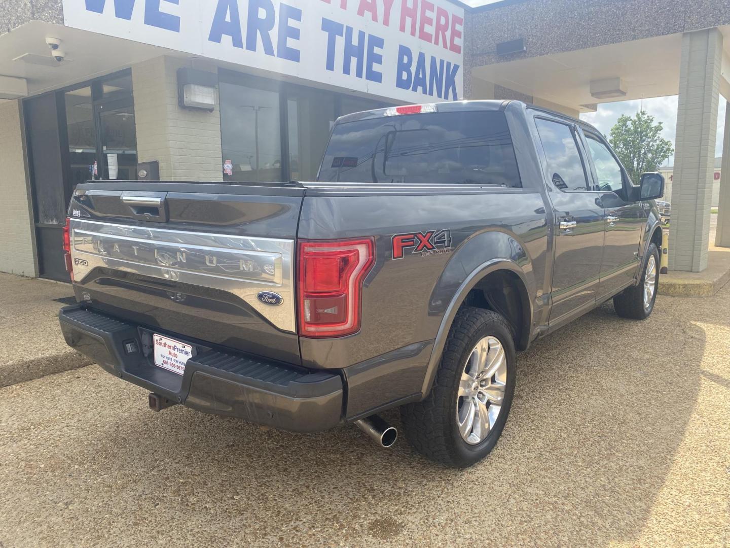 2015 GRAY FORD F-150 PLATINUM (1FTEW1EG5FF) , located at 922 W. Beacon St., Philadelphia, MS, 39350, (601) 650-3675, 32.770447, -89.127151 - Photo#5