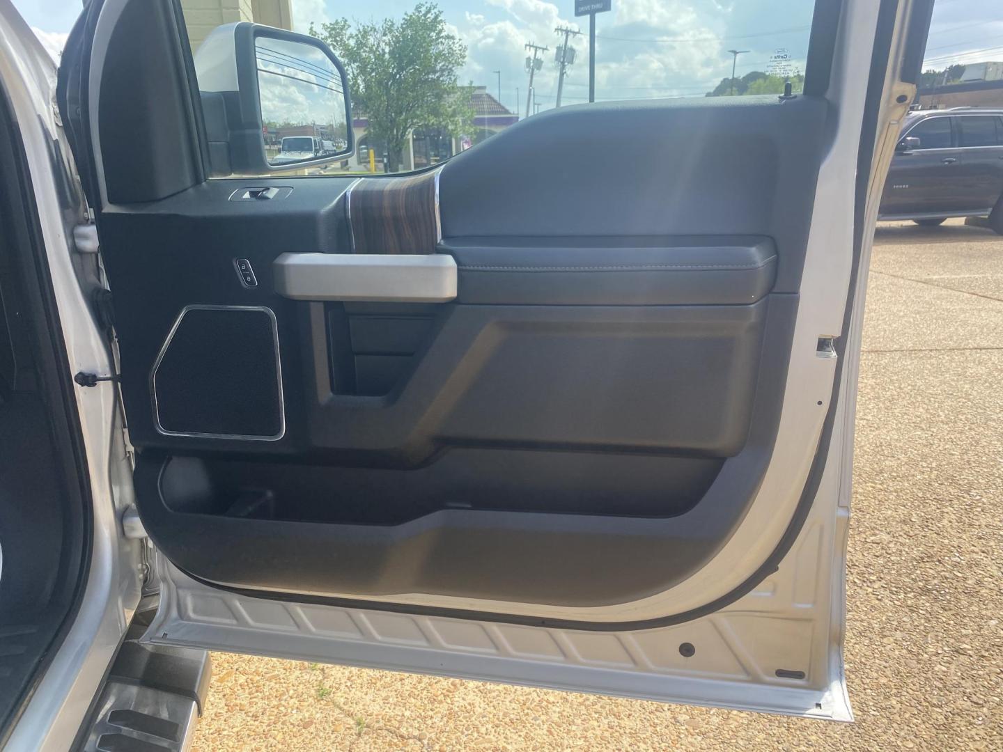 2015 SILVER FORD F-150 XL; PLATINUM; (1FTEW1CF2FK) , located at 922 W. Beacon St., Philadelphia, MS, 39350, (601) 650-3675, 32.770447, -89.127151 - Photo#15