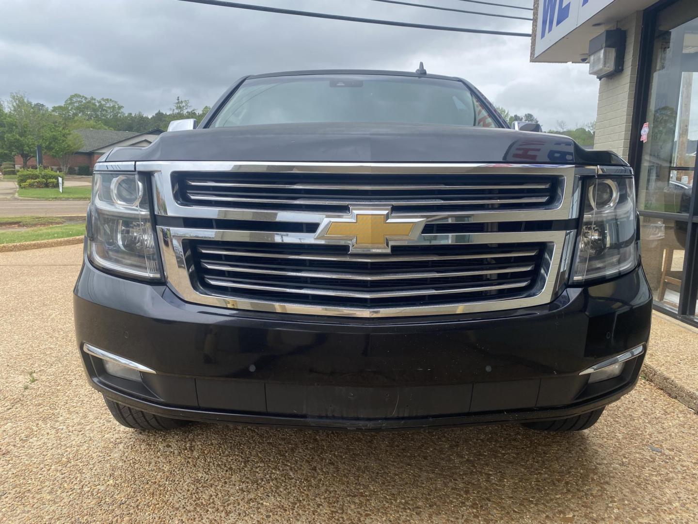 2015 BLACK CHEVROLET SUBURBAN LTZ (1GNSKKKC8FR) , located at 922 W. Beacon St., Philadelphia, MS, 39350, (601) 650-3675, 32.770447, -89.127151 - Photo#1