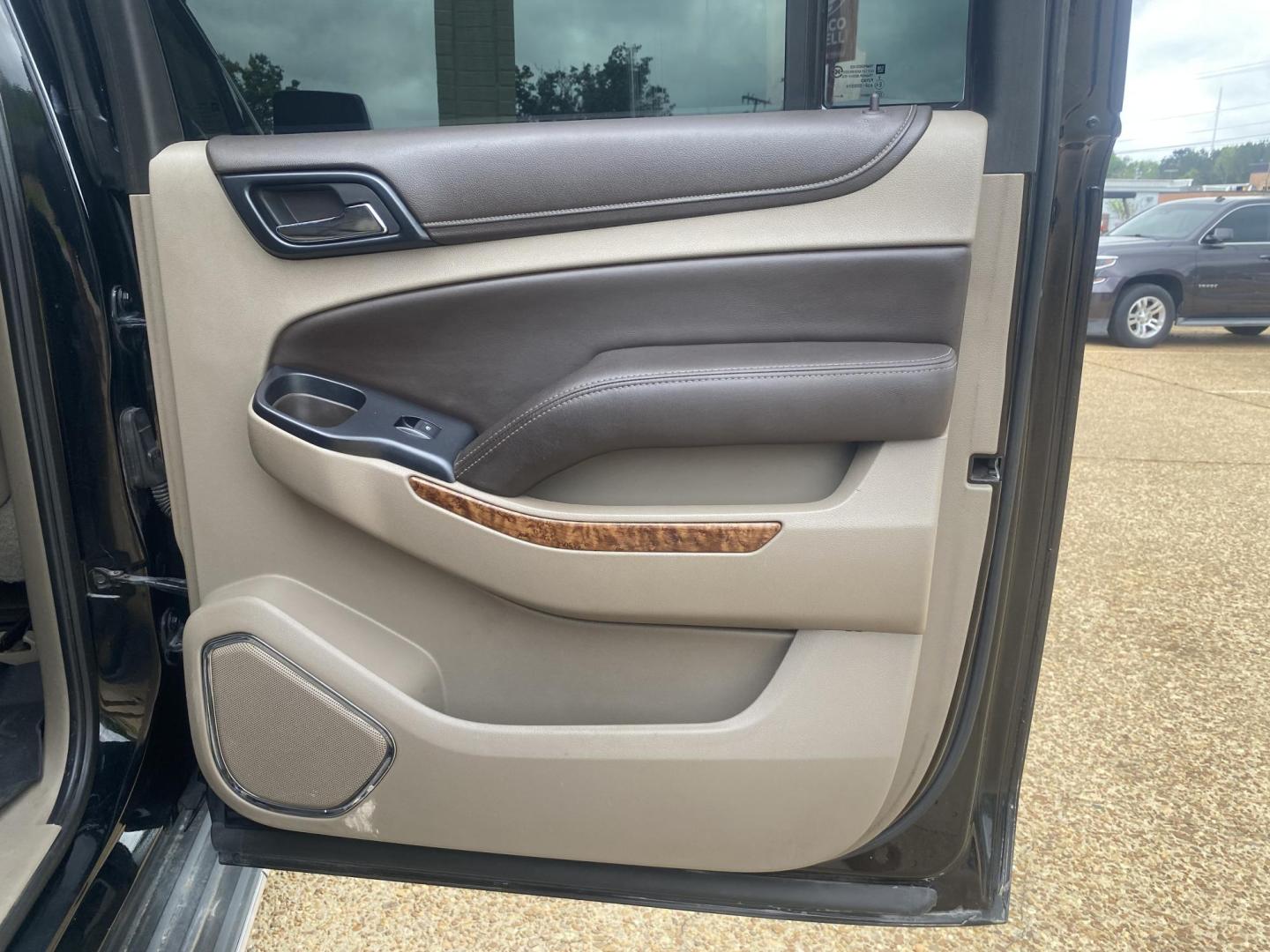 2015 BLACK CHEVROLET SUBURBAN LTZ (1GNSKKKC8FR) , located at 922 W. Beacon St., Philadelphia, MS, 39350, (601) 650-3675, 32.770447, -89.127151 - Photo#15