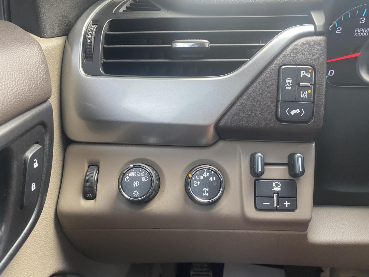 2015 BLACK CHEVROLET SUBURBAN LTZ (1GNSKKKC8FR) , located at 922 W. Beacon St., Philadelphia, MS, 39350, (601) 650-3675, 32.770447, -89.127151 - Photo#21
