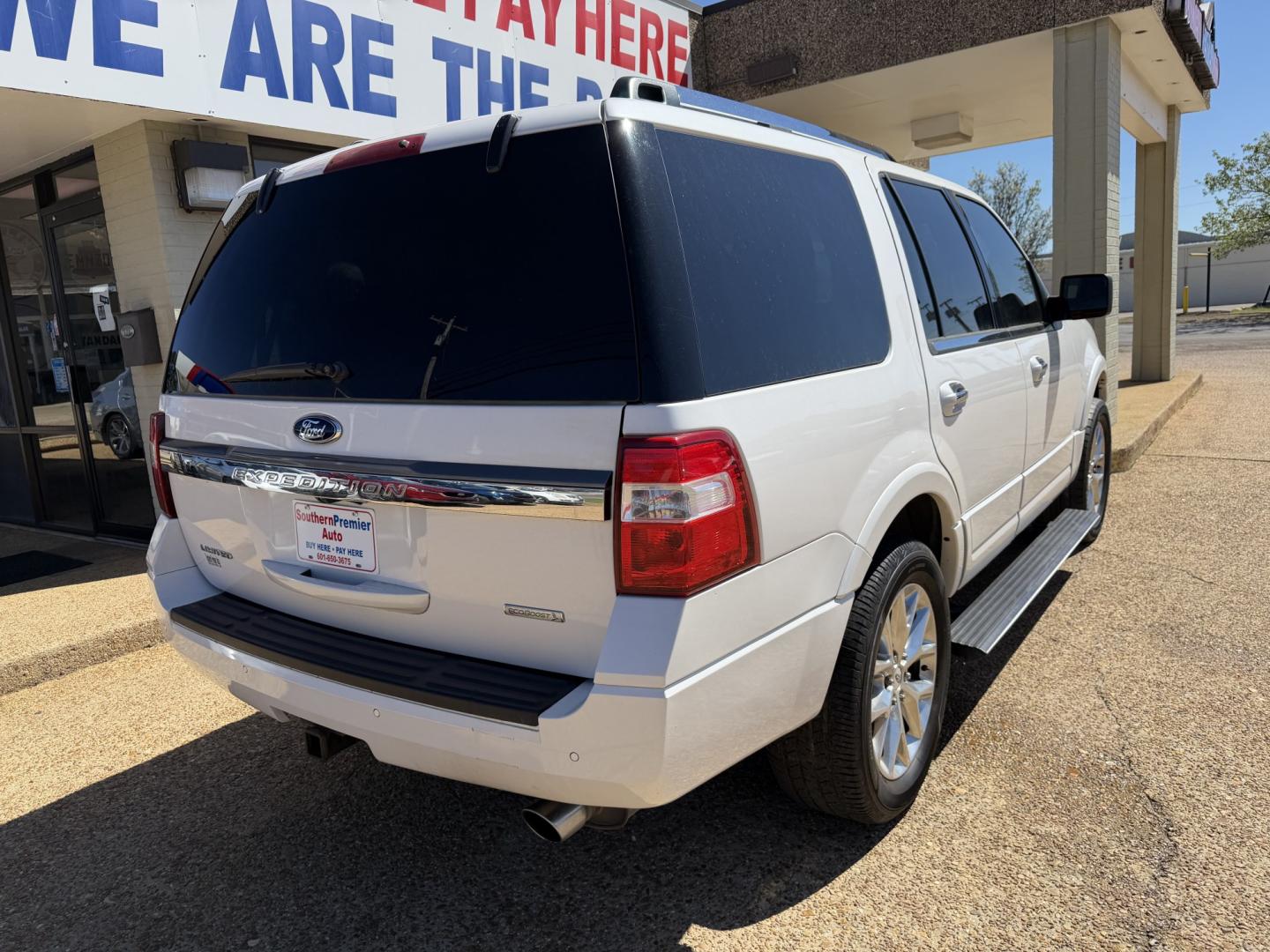 2015 WHITE FORD EXPEDITION LIMITED (1FMJU1KT6FE) , located at 922 W. Beacon St., Philadelphia, MS, 39350, (601) 650-3675, 32.770447, -89.127151 - Photo#5