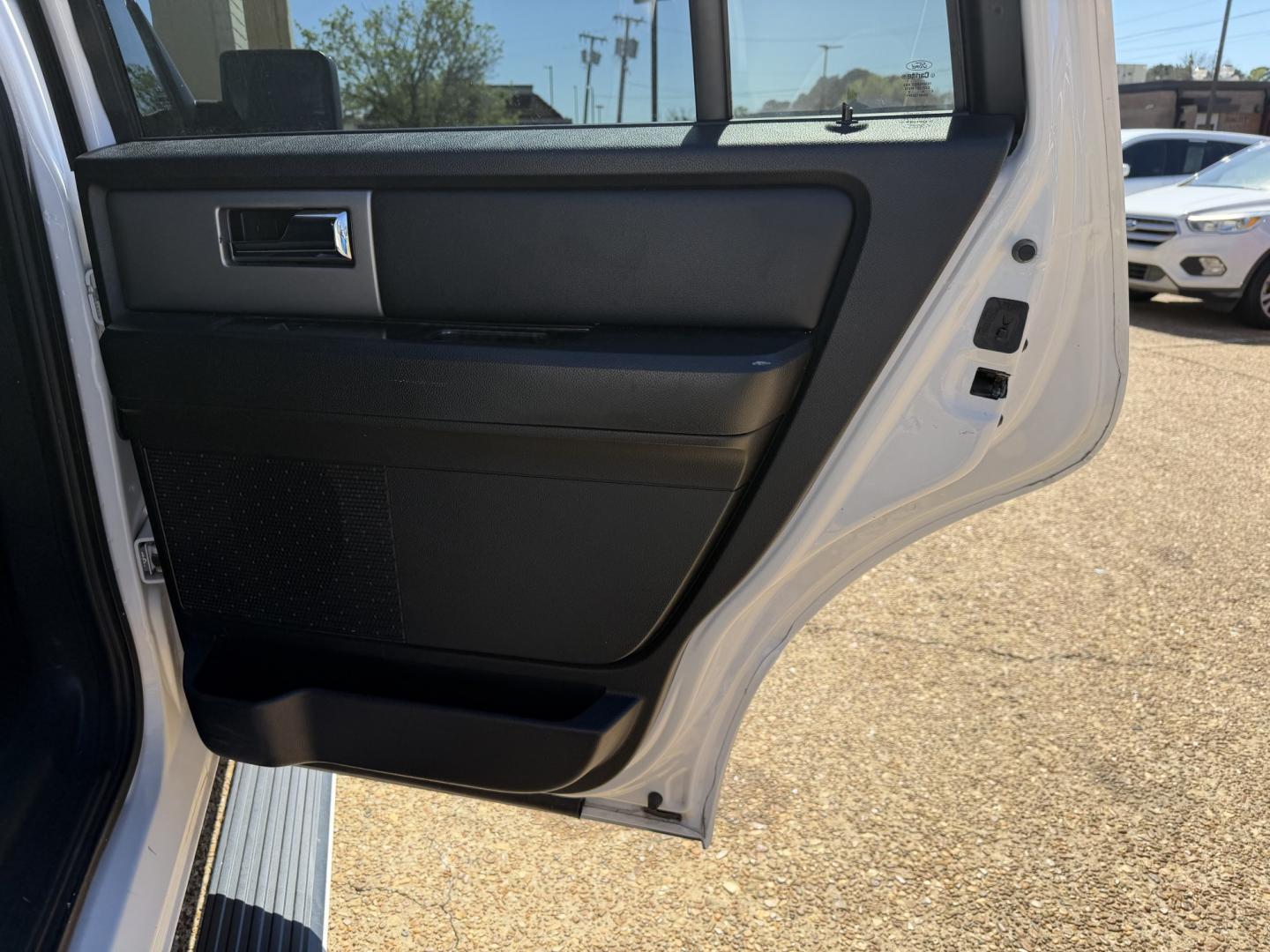 2015 WHITE FORD EXPEDITION LIMITED (1FMJU1KT6FE) , located at 922 W. Beacon St., Philadelphia, MS, 39350, (601) 650-3675, 32.770447, -89.127151 - Photo#15