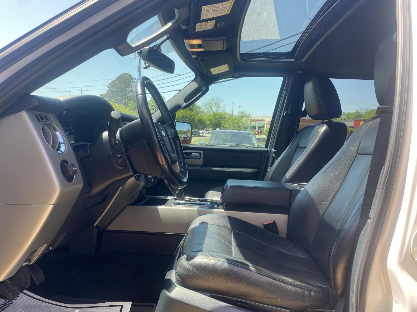 2015 WHITE FORD EXPEDITION LIMITED (1FMJU1KT6FE) , located at 922 W. Beacon St., Philadelphia, MS, 39350, (601) 650-3675, 32.770447, -89.127151 - Photo#9