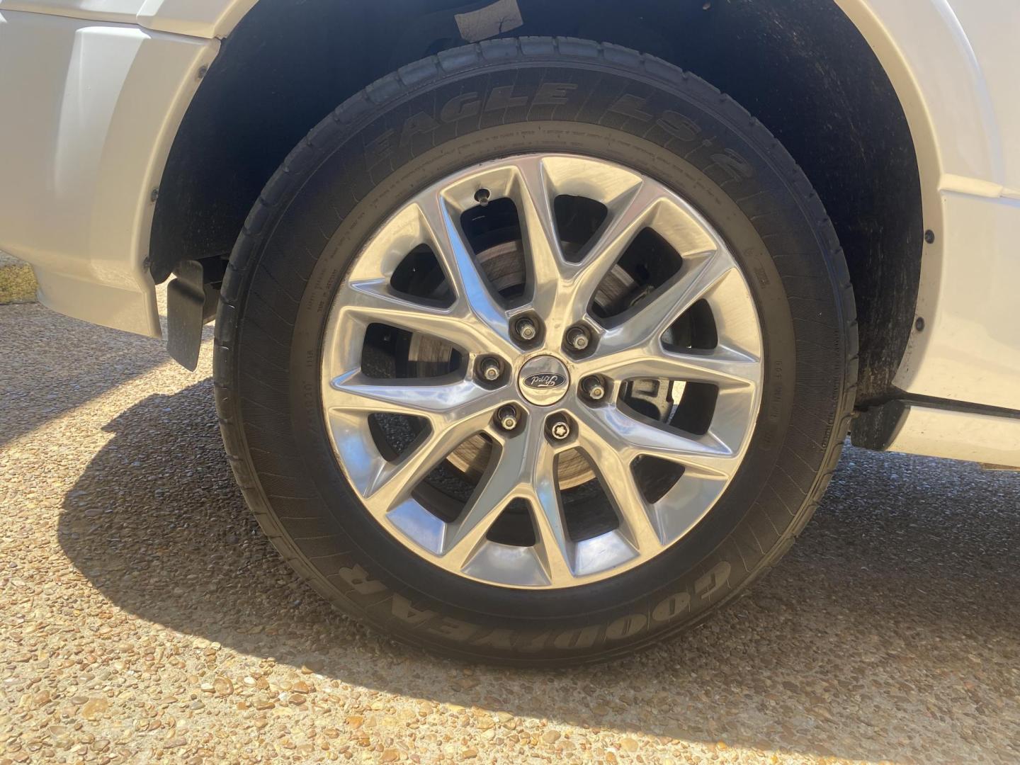 2015 WHITE FORD EXPEDITION LIMITED (1FMJU1KT6FE) , located at 922 W. Beacon St., Philadelphia, MS, 39350, (601) 650-3675, 32.770447, -89.127151 - Photo#7
