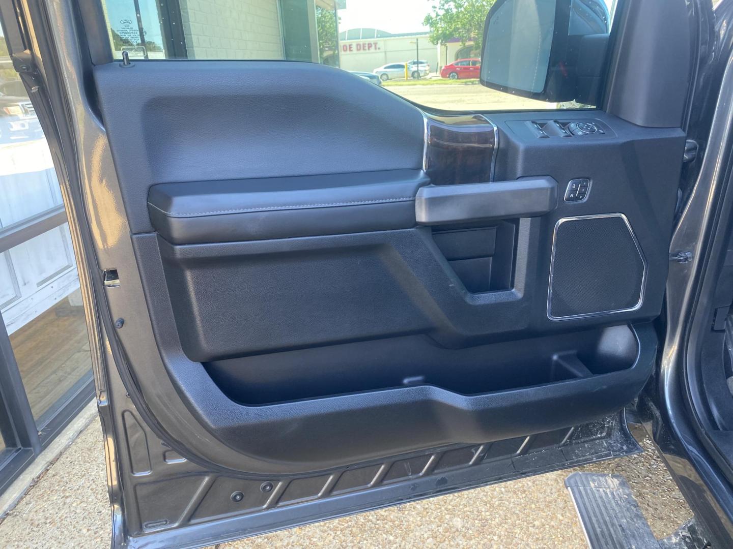 2017 BLACK FORD F-150 PLATINUM (1FTEW1EG7HF) , located at 922 W. Beacon St., Philadelphia, MS, 39350, (601) 650-3675, 32.770447, -89.127151 - Photo#8