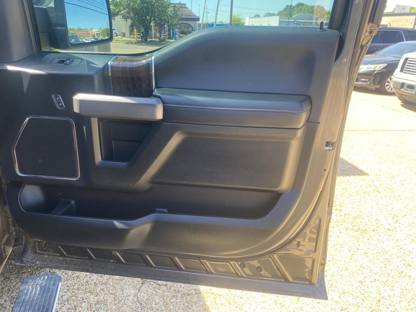 2017 BLACK FORD F-150 PLATINUM (1FTEW1EG7HF) , located at 922 W. Beacon St., Philadelphia, MS, 39350, (601) 650-3675, 32.770447, -89.127151 - Photo#11