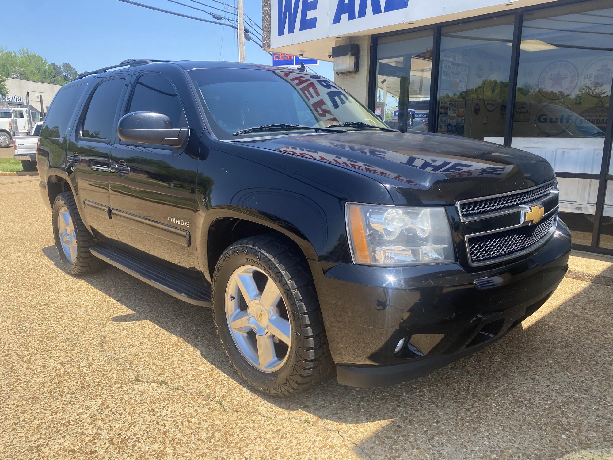 photo of 2013 CHEVROLET TAHOE LT 